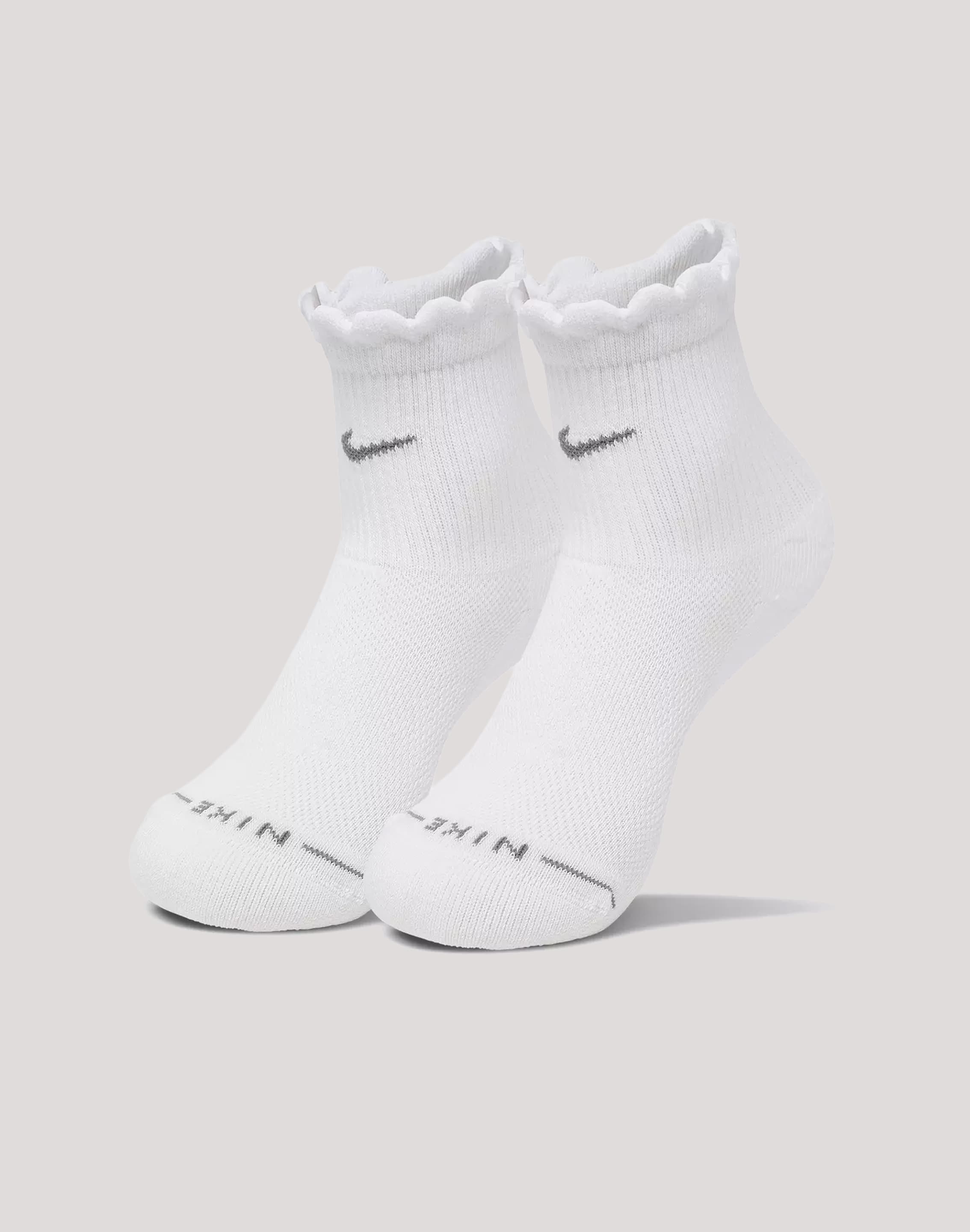 Photo of Nike Everyday Elevated Mid-Crew Socks 2-Pack