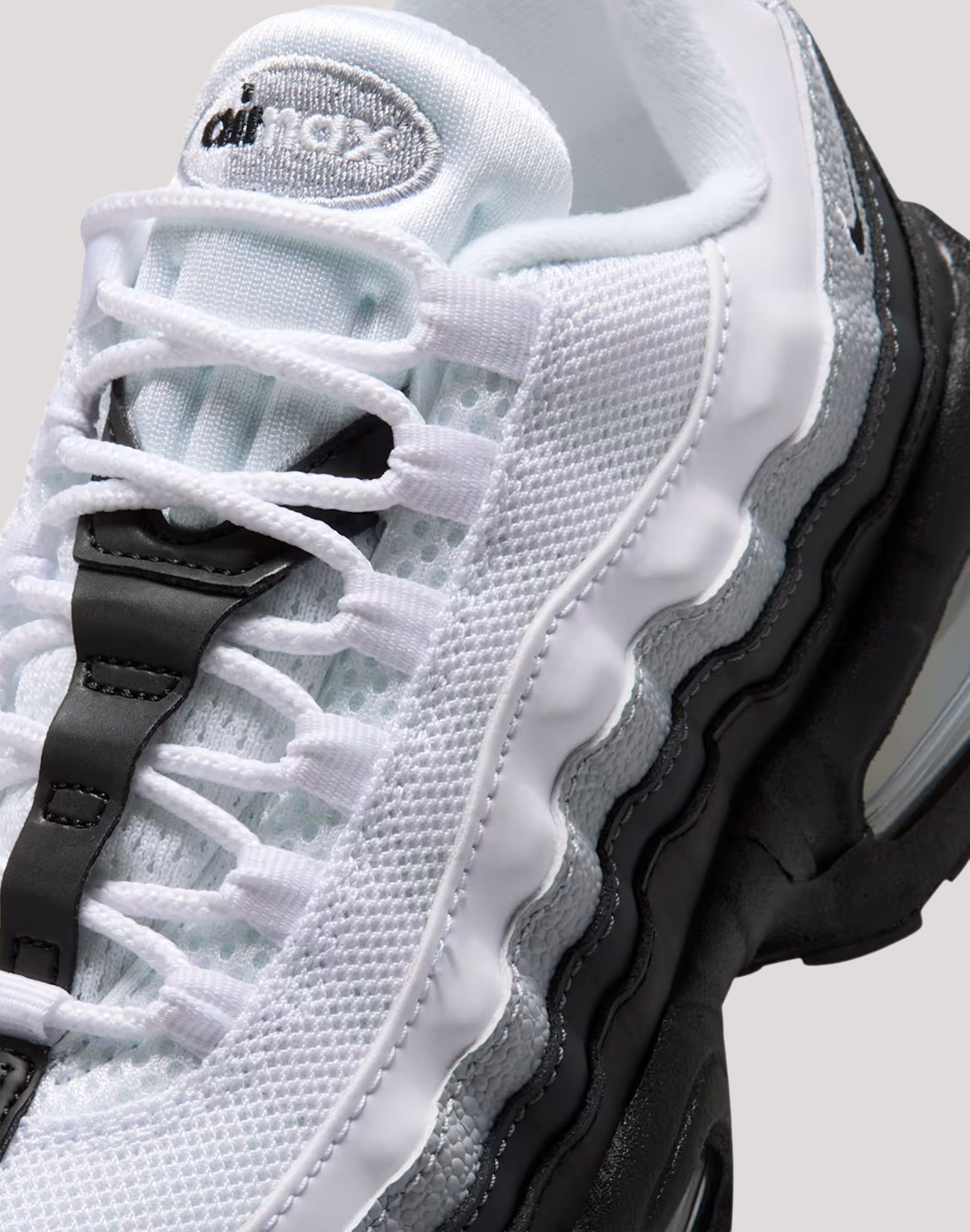 Photo of Nike Air Max 95 Grade-School