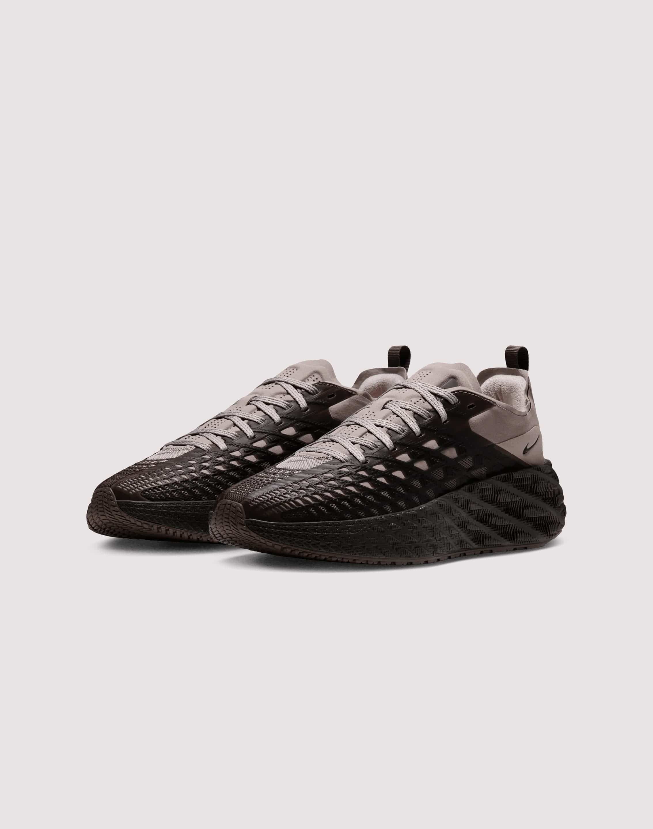 Photo of Nike Ava Edge