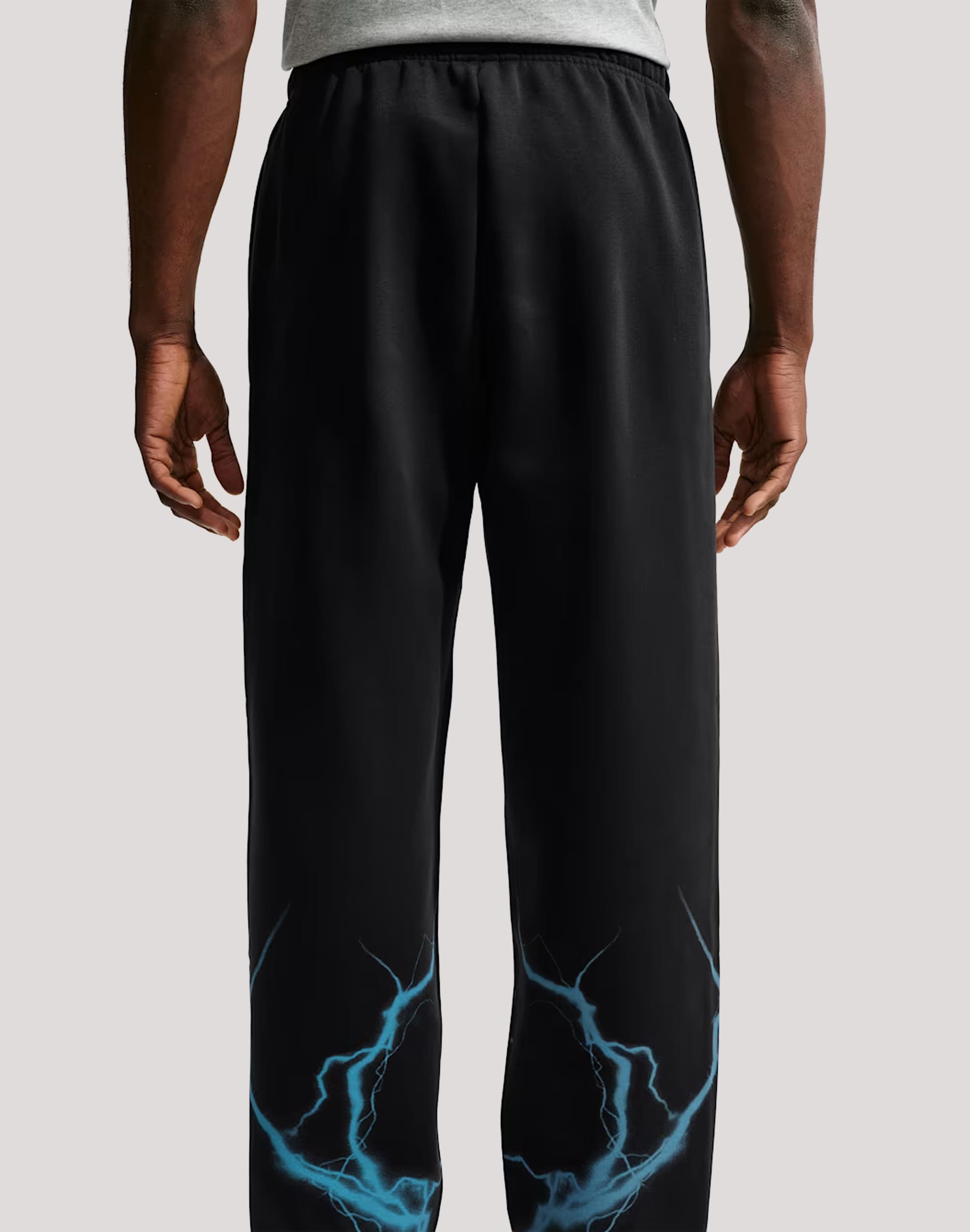Photo of Nike Brushed Basketball Fleece Pants