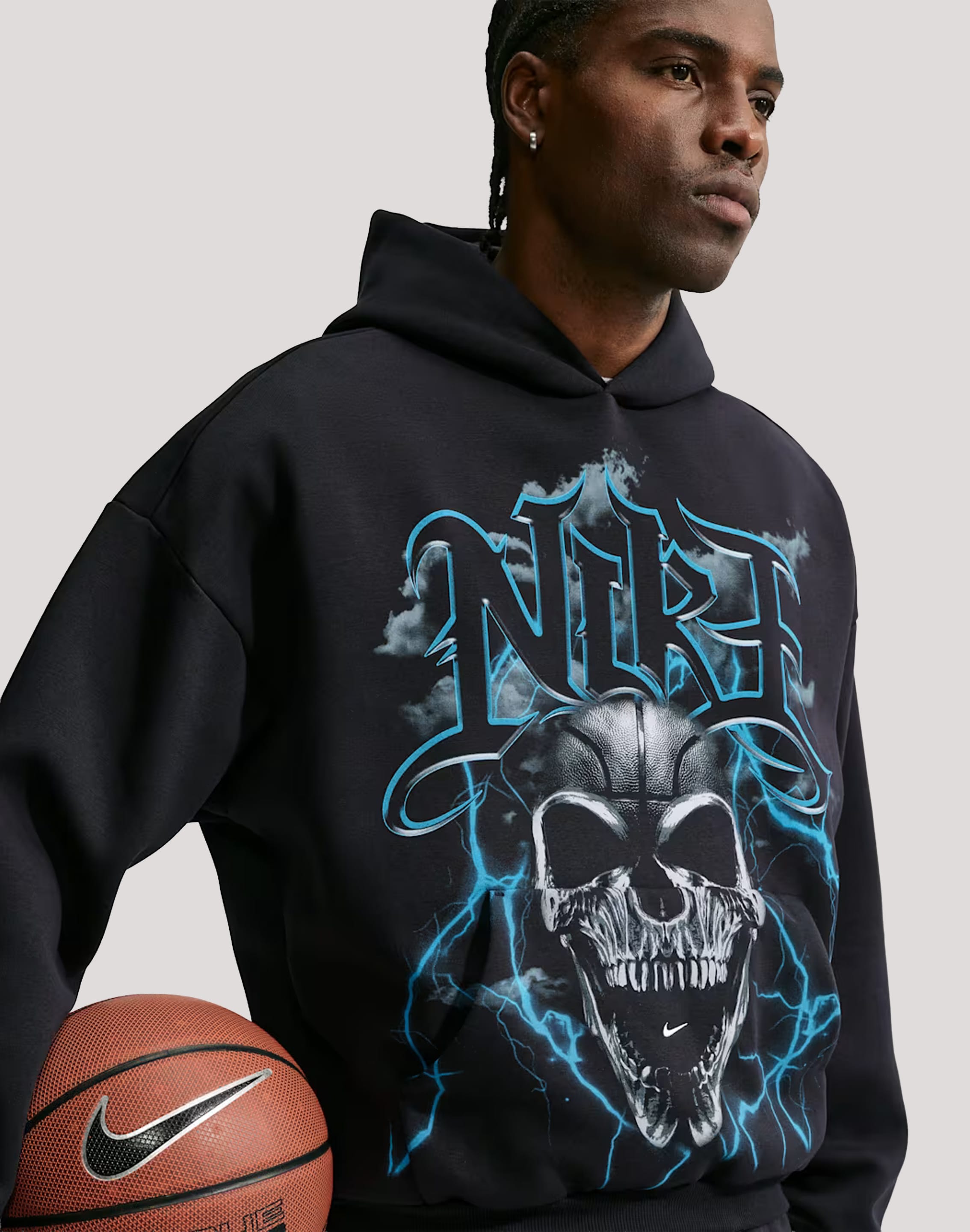 Photo of Nike Brushed Pullover Fleece Basketball Hoodie