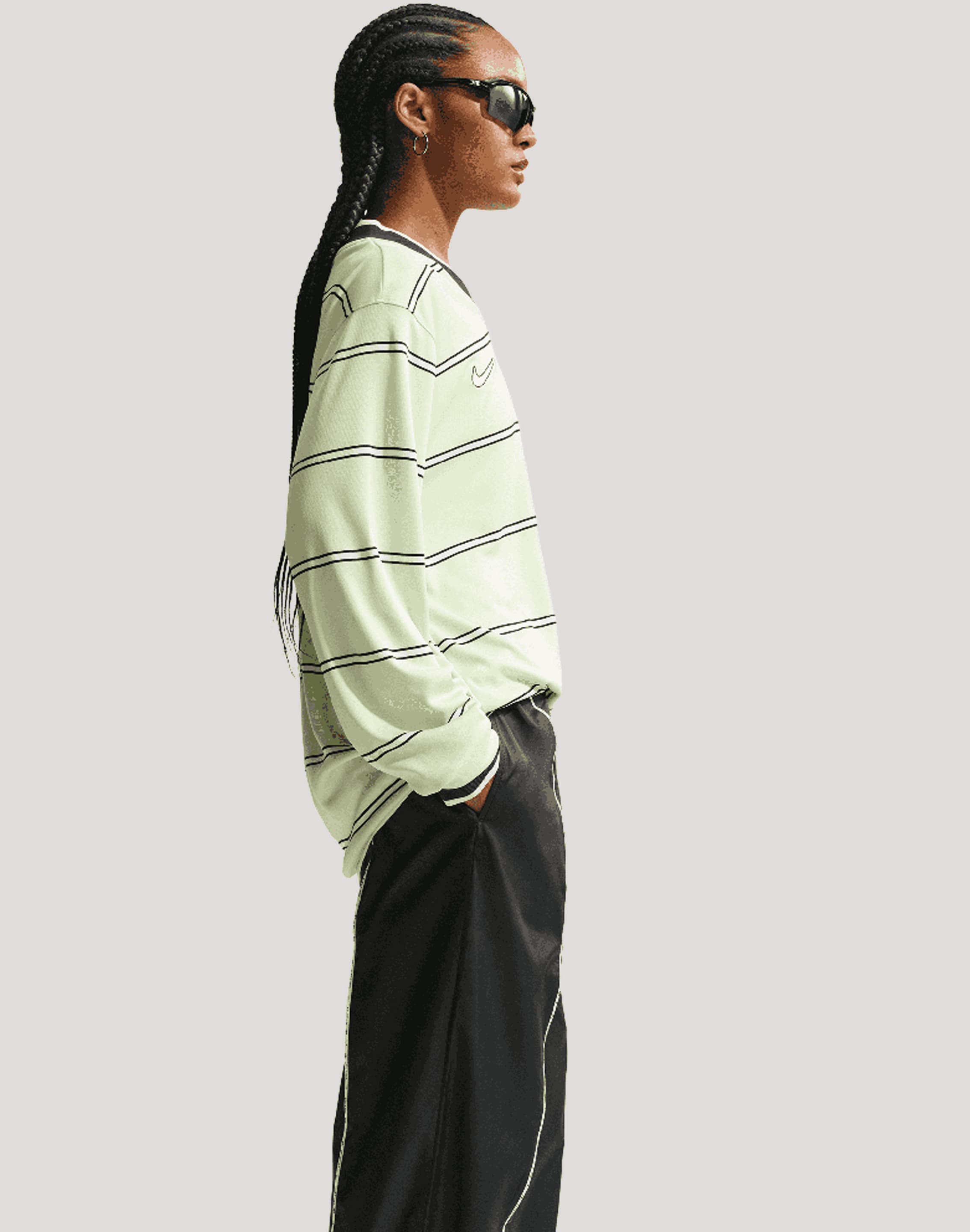 Photo of Nike Lightweight Woven Pants