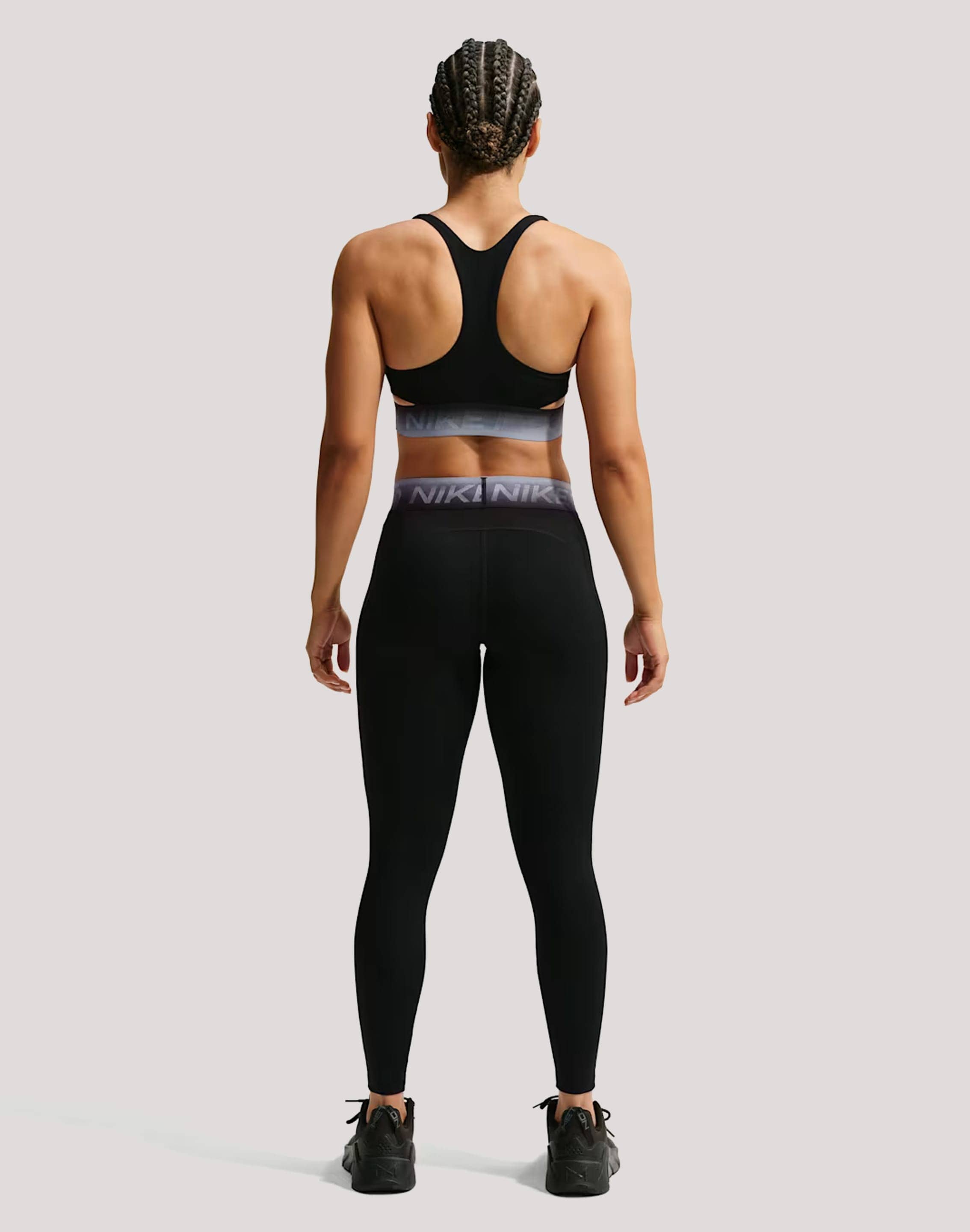 Photo of Nike Pro Mid-Rise 7/8 Leggings