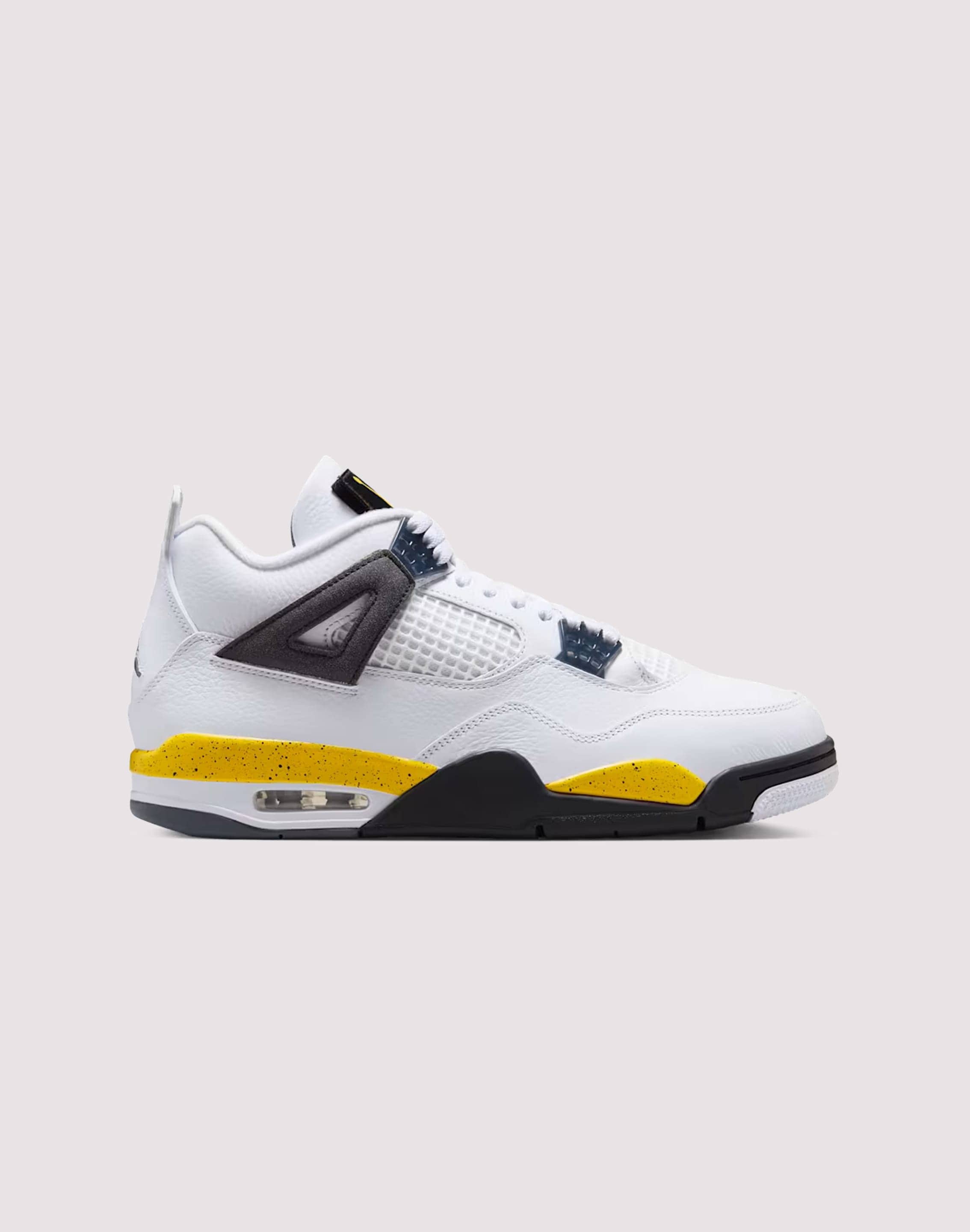 Photo of Jordan Air Jordan 4 Retro 'Tour Yellow'