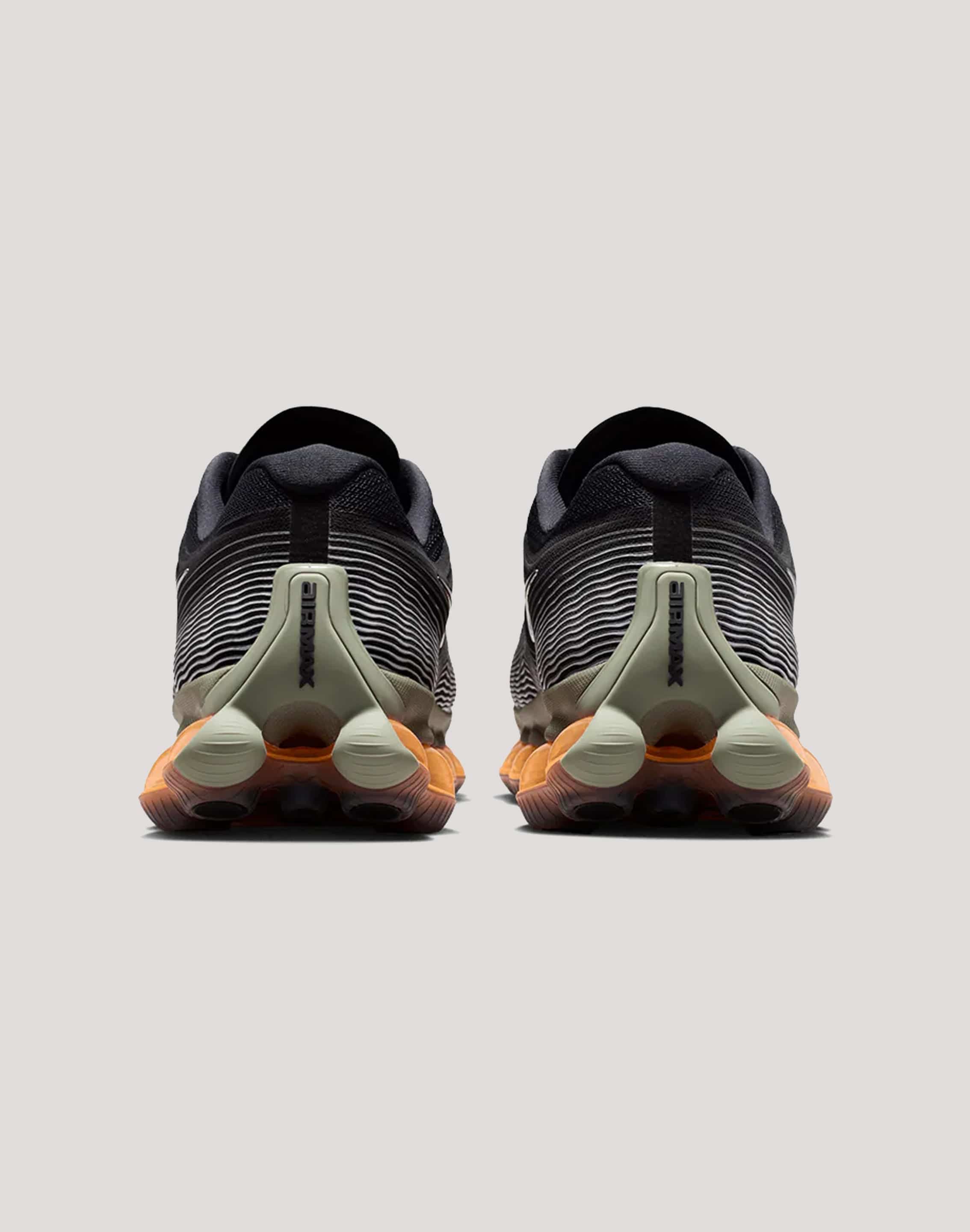 Photo of Nike Air Liquid Max