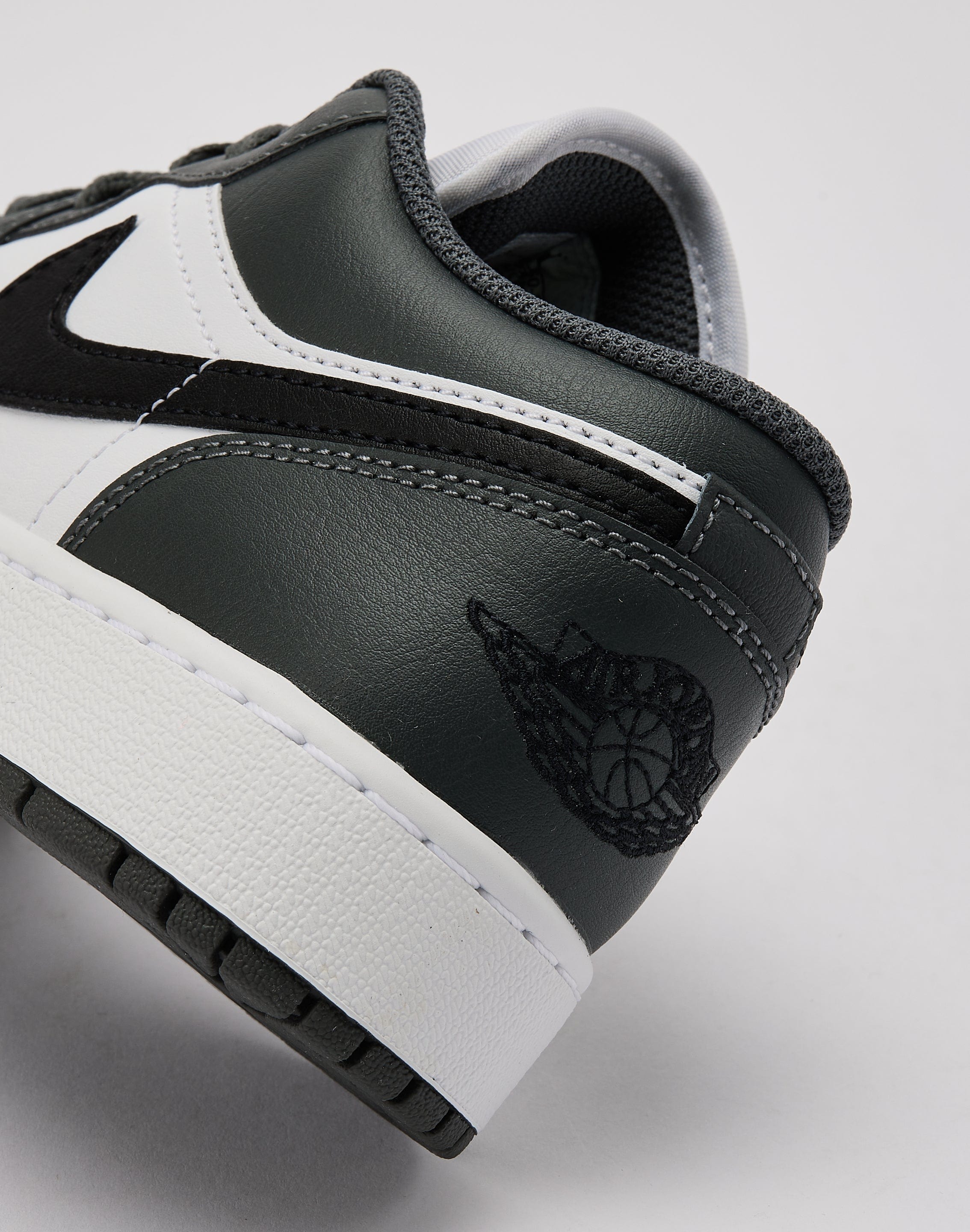 Jordan Air Jordan 1 Low Grade-School