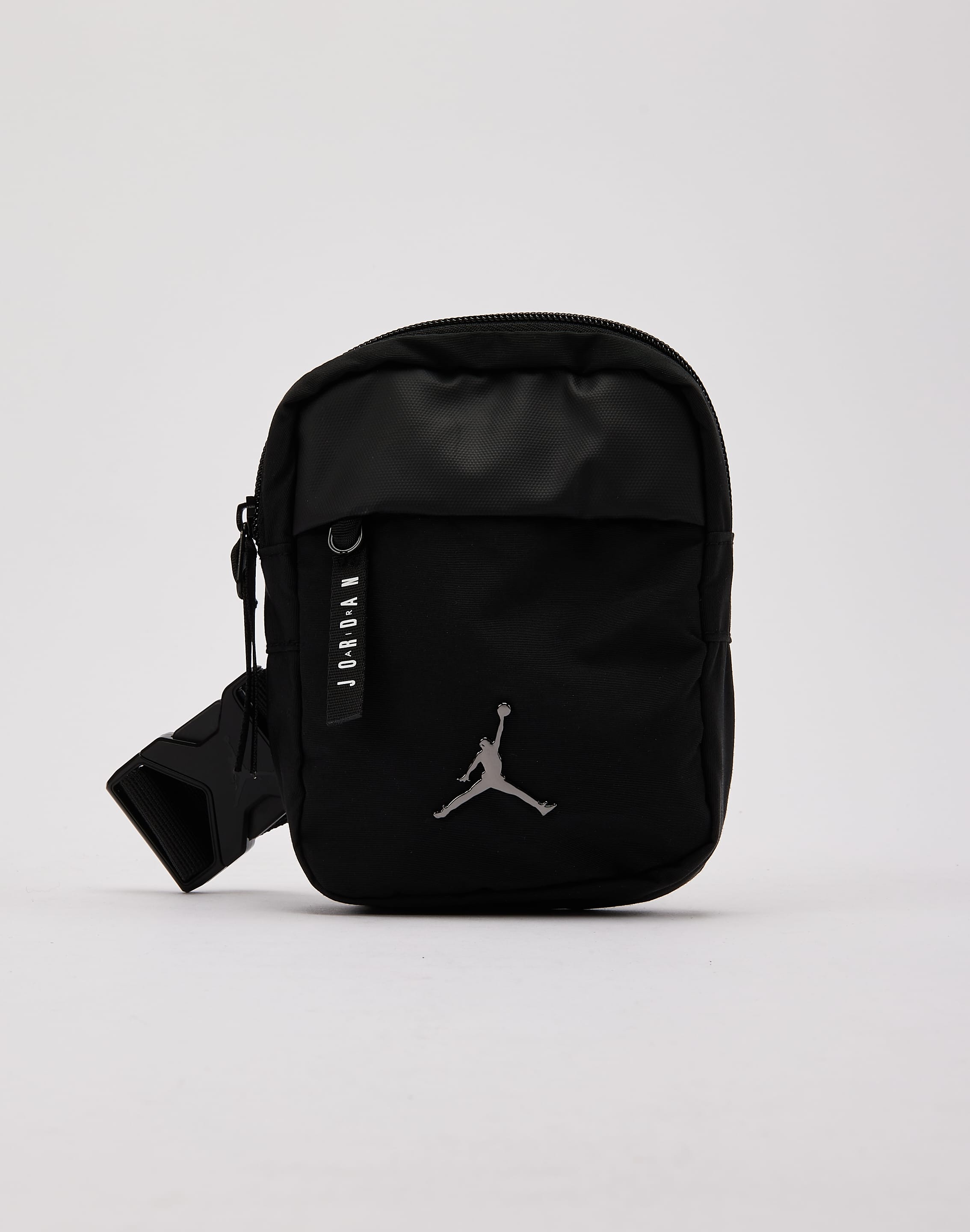 nike air jordan jumpman sling backpack bag black Jordan Airborne Hip Bag Grade-School – DTLR