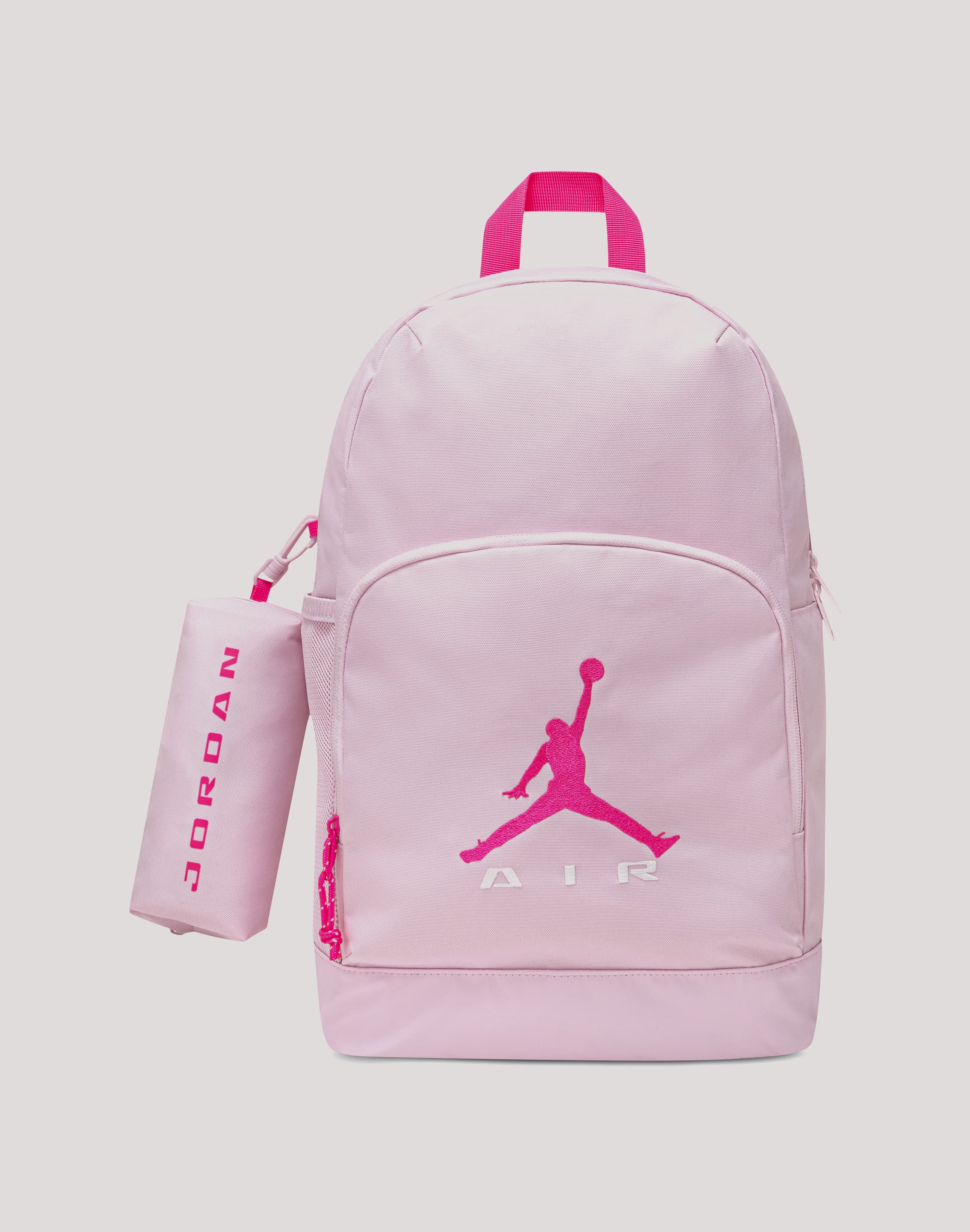 backpack nike jordan Jumpman Air Patrol Grey it offers a comfortable fit thanks to padded shoulder straps and a breathable mesh back panel that helps keep carrying easy throughout the day Jordan Sport Backpack - Black,