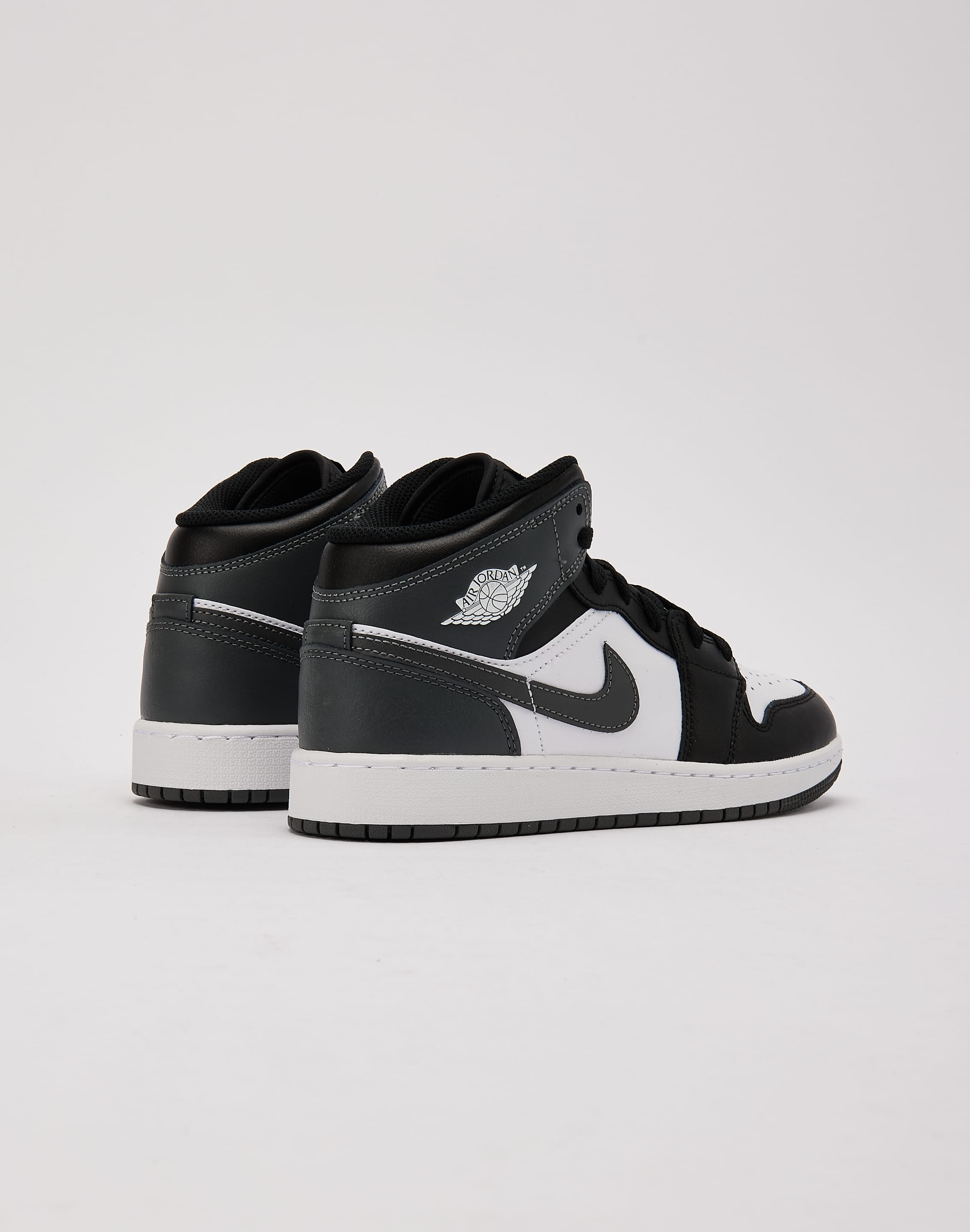 Jordan Air Jordan 1 Mid Grade-School