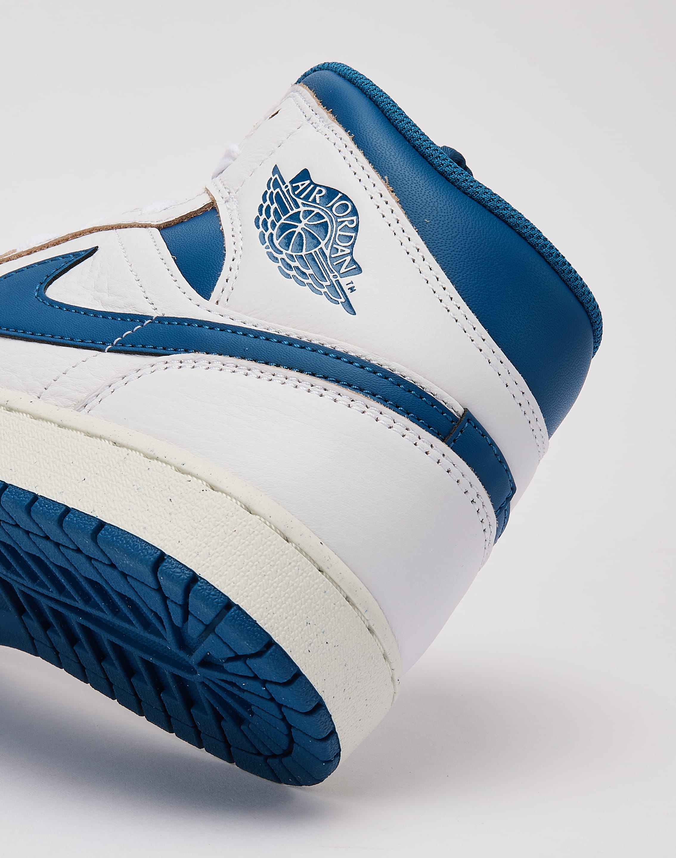 dtlr.com is where to buy