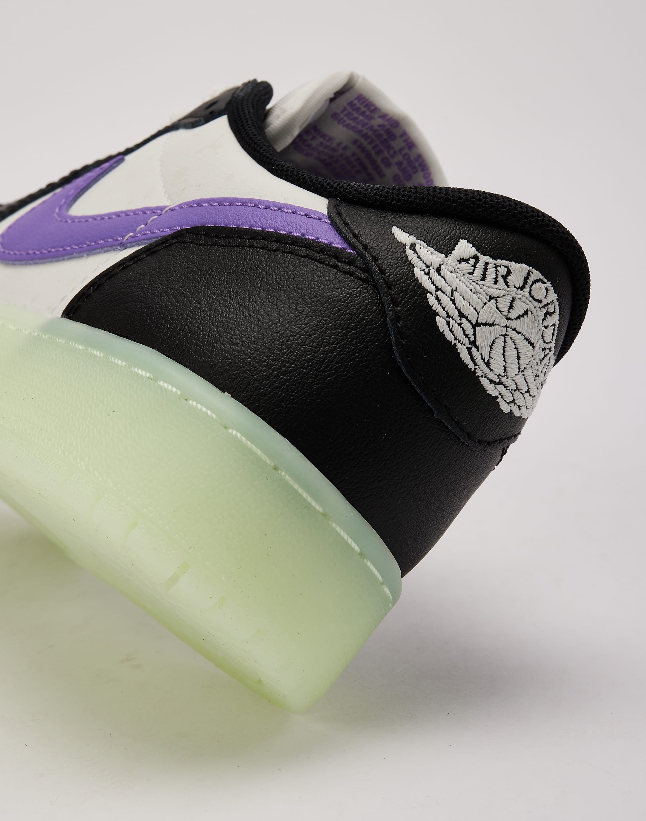 Jordan Air Jordan 1 Retro Low OG 'Black Raspberry' Grade-School