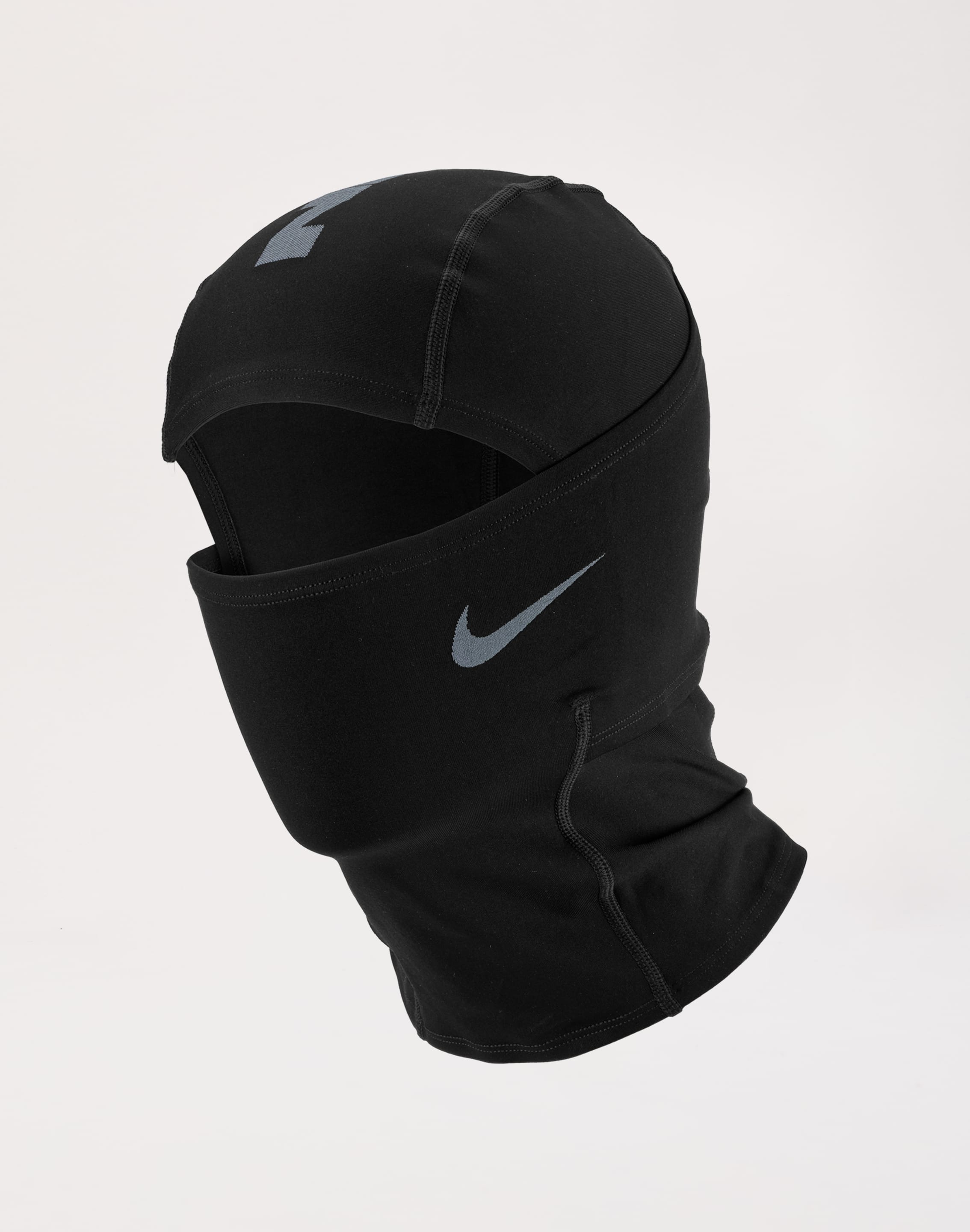 Photo of Nike Hyperwarm Hood 2.0