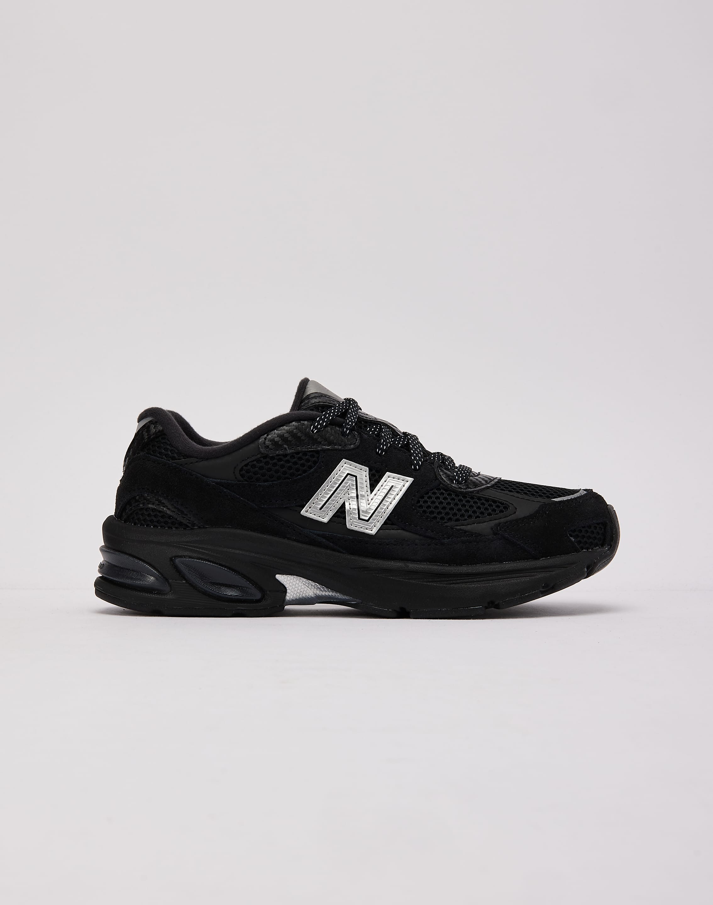 Photo of New Balance 2010 'Carbon' Grade-School