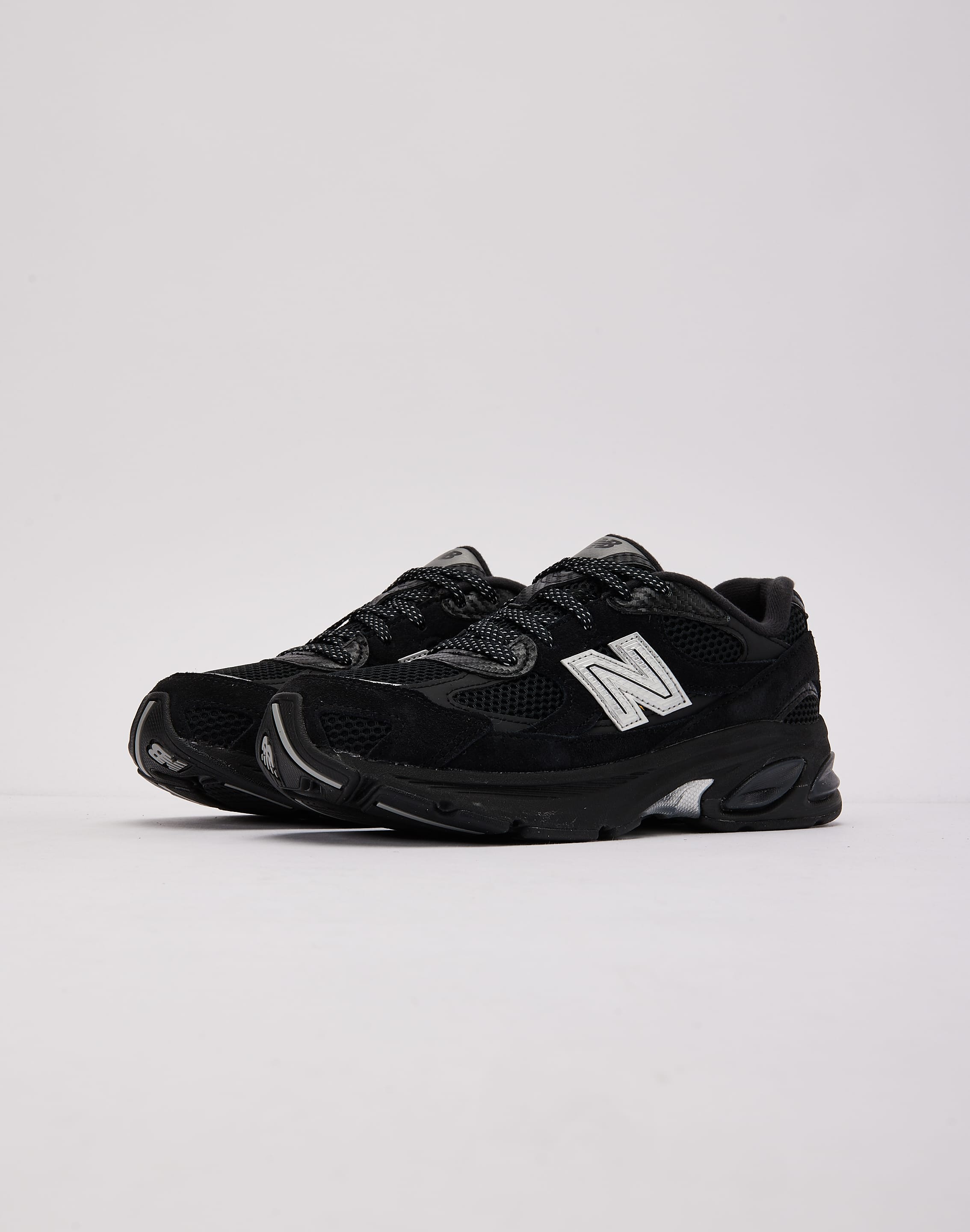 Photo of New Balance 2010 'Carbon' Grade-School