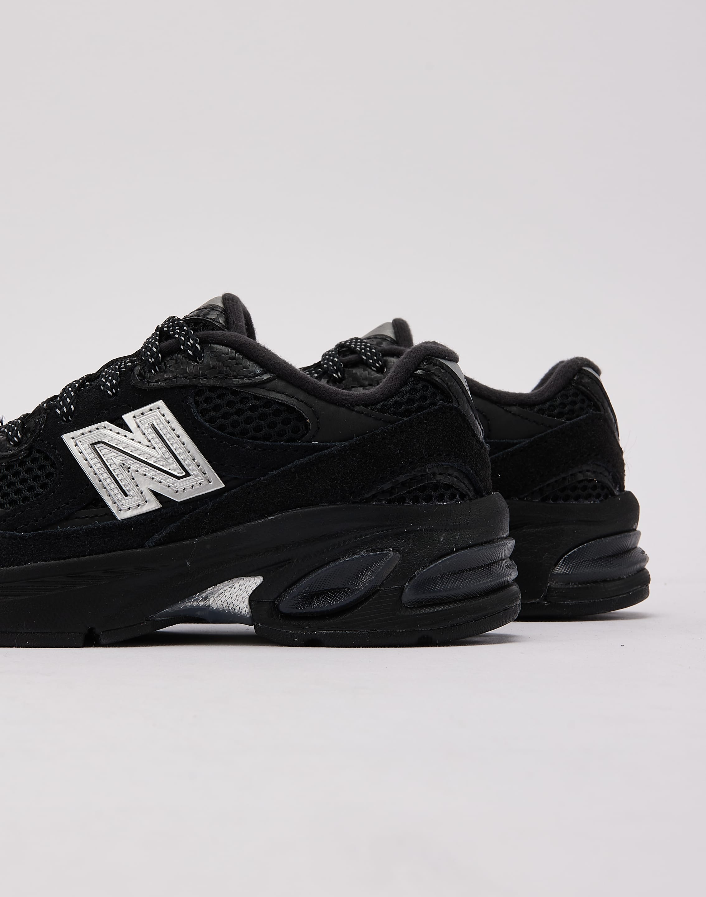 Photo of New Balance 2010 'Carbon' Pre-School