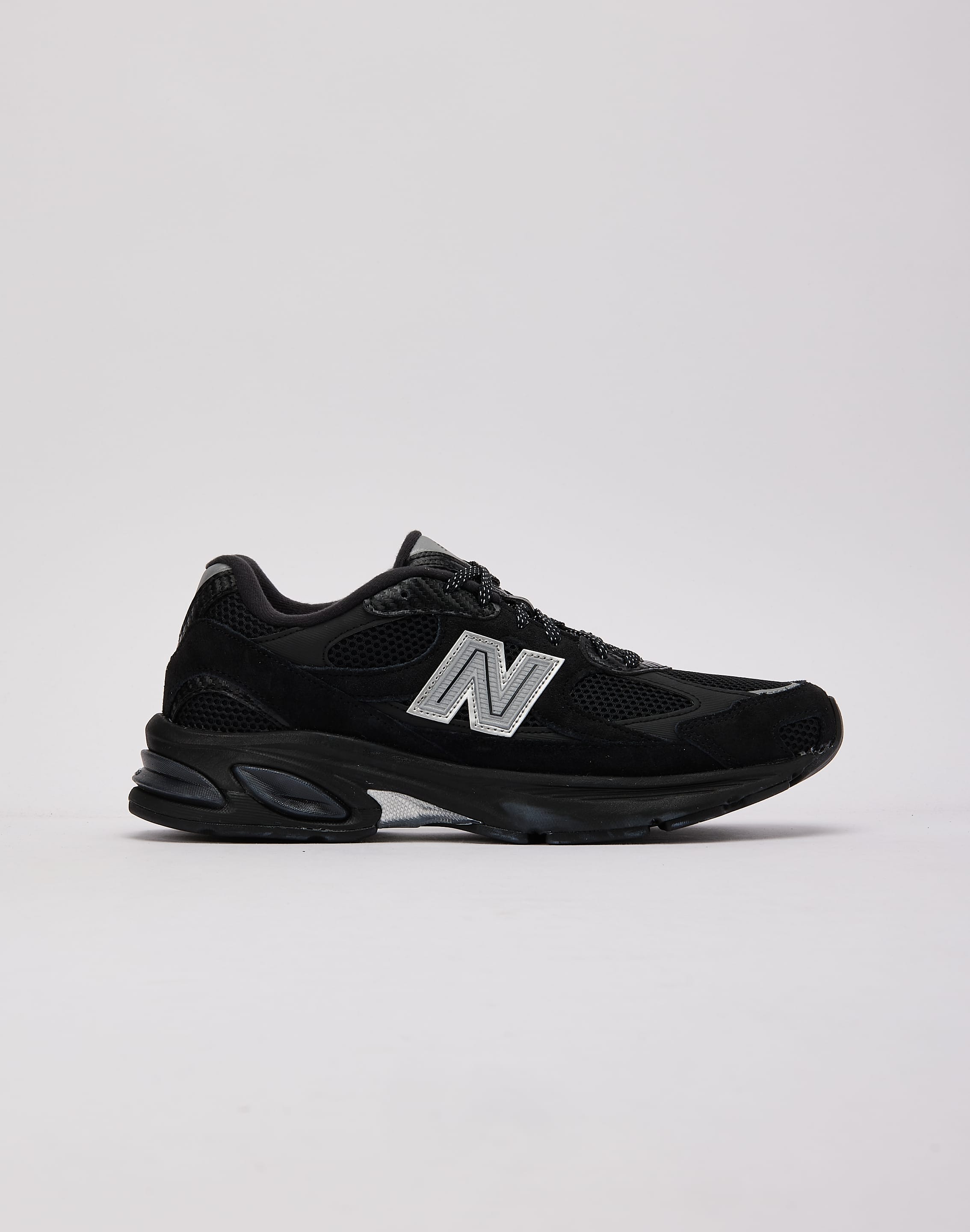 Photo of New Balance 2010 'Carbon'