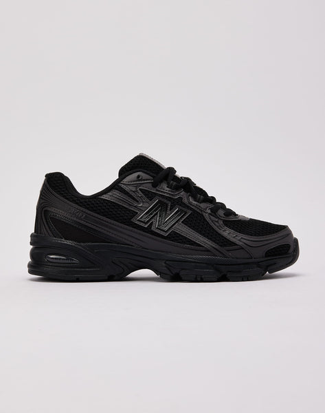 New Balance 740 – DTLR