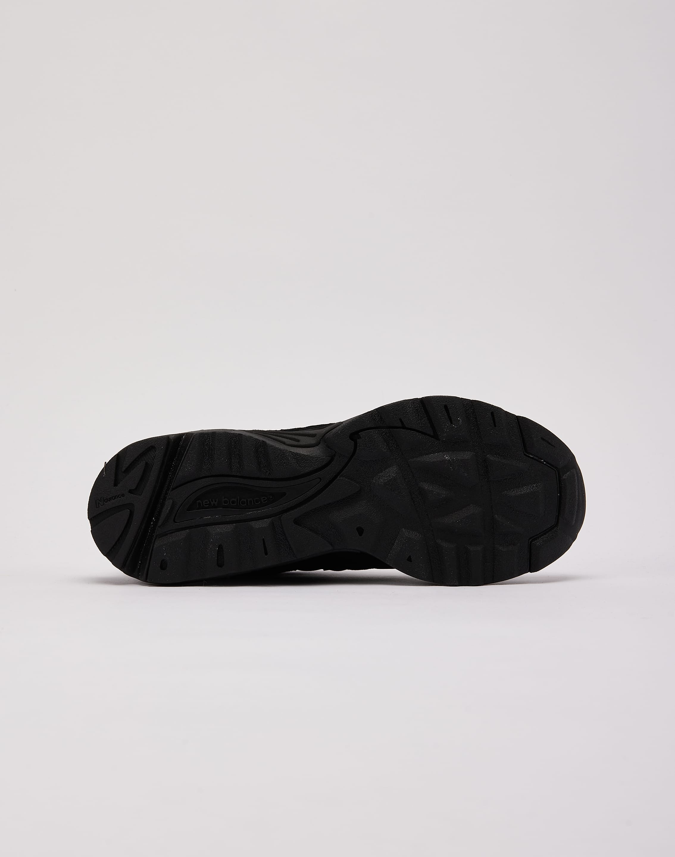 Photo of New Balance 880R Grade-School