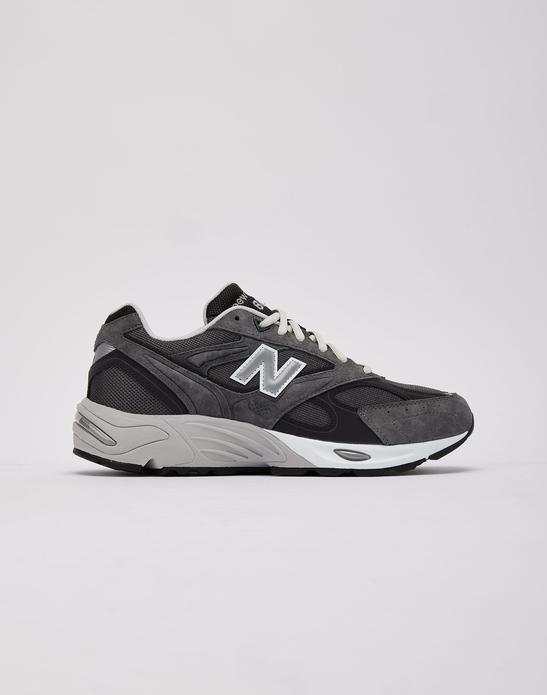 Photo of New Balance 880R