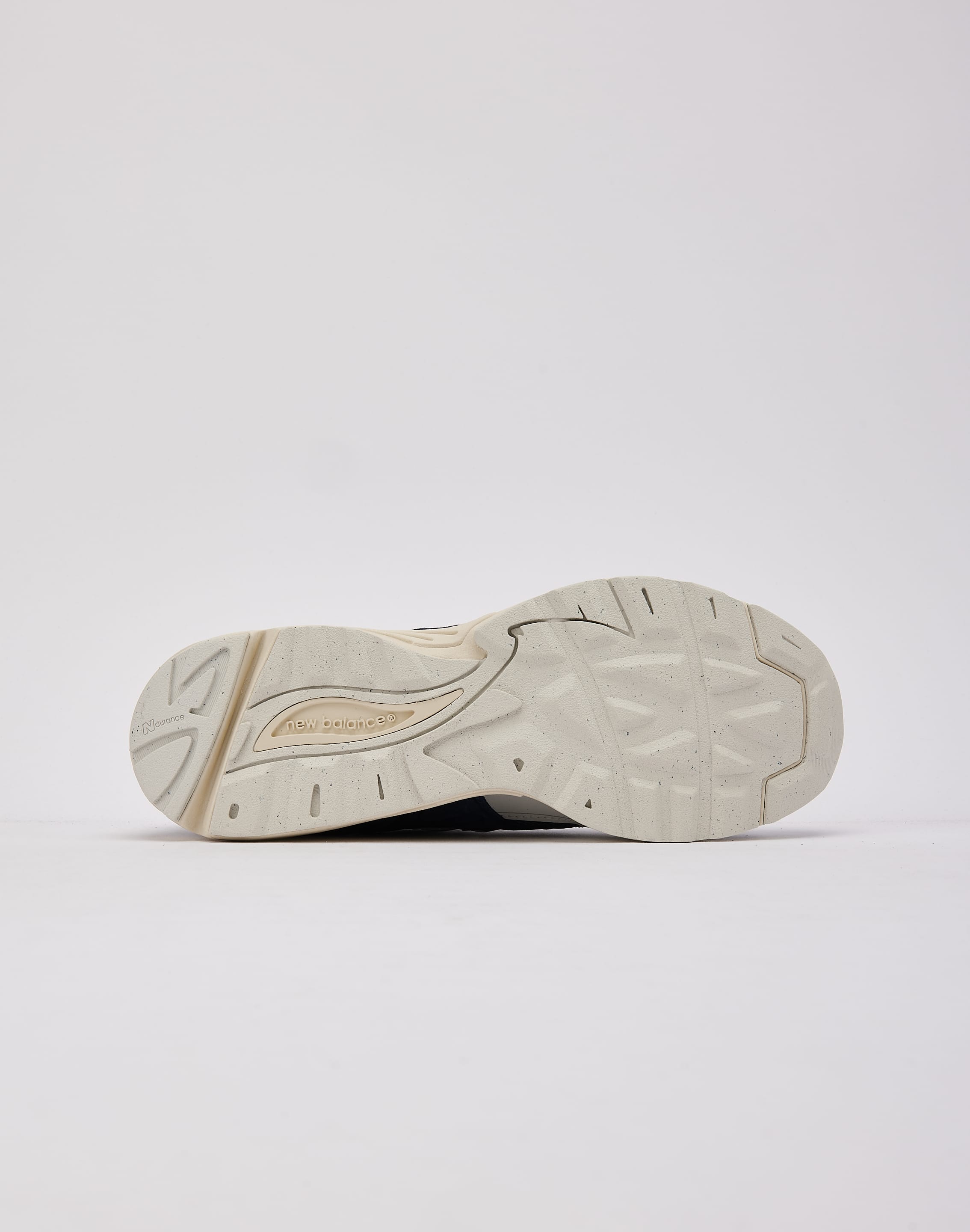 Photo of New Balance 880R