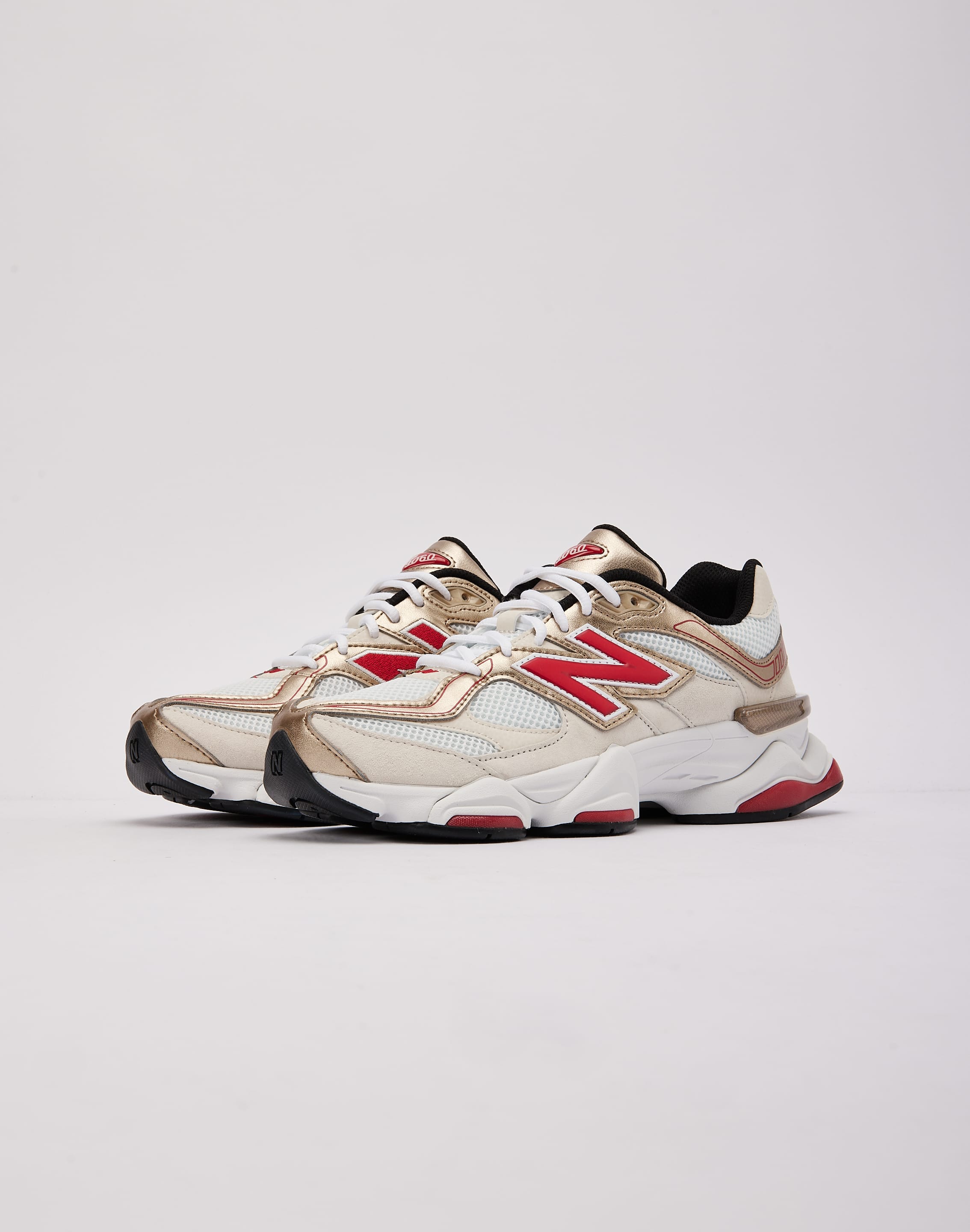 Photo of New Balance 9060