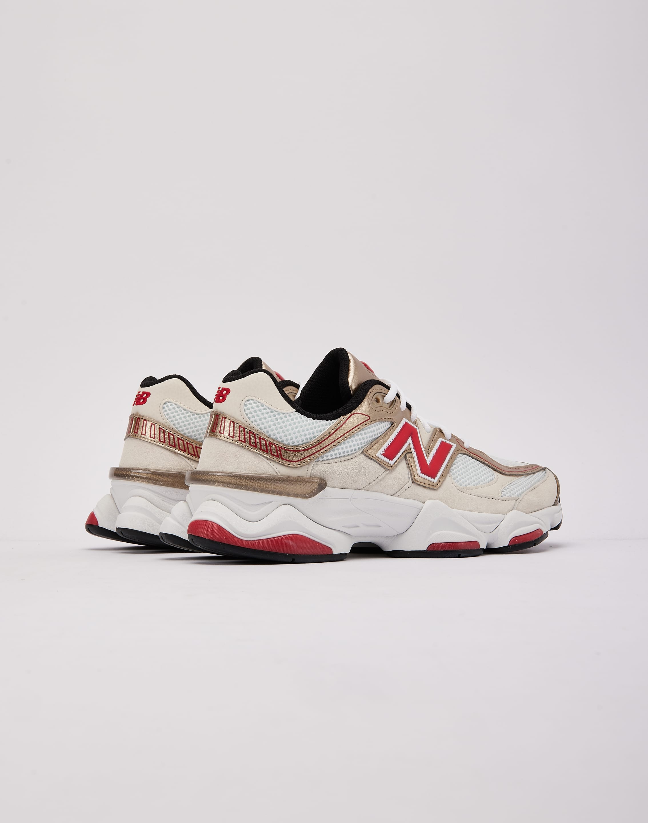 Photo of New Balance 9060