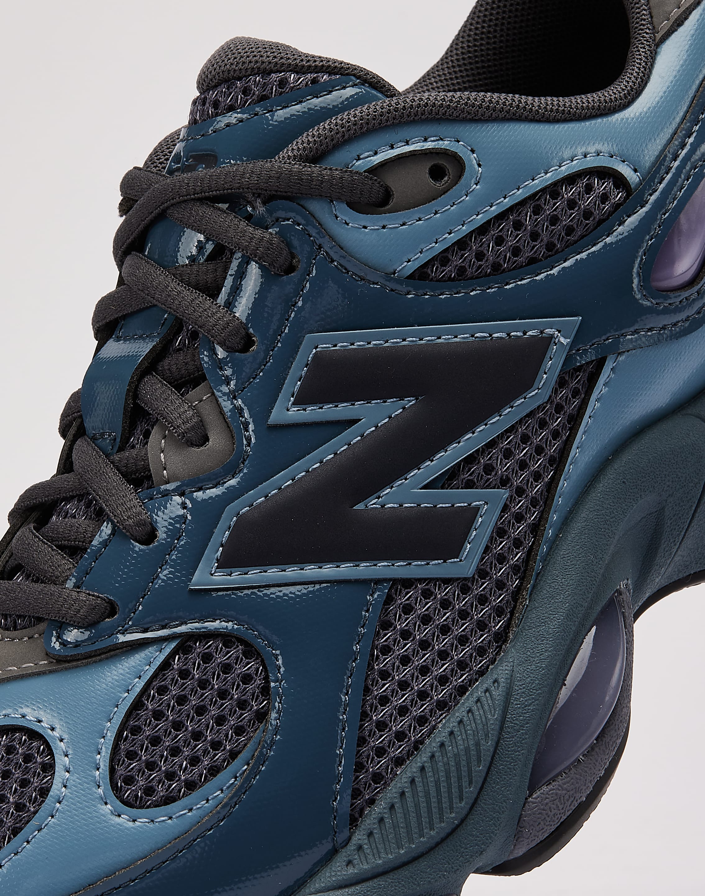 Photo of New Balance 983