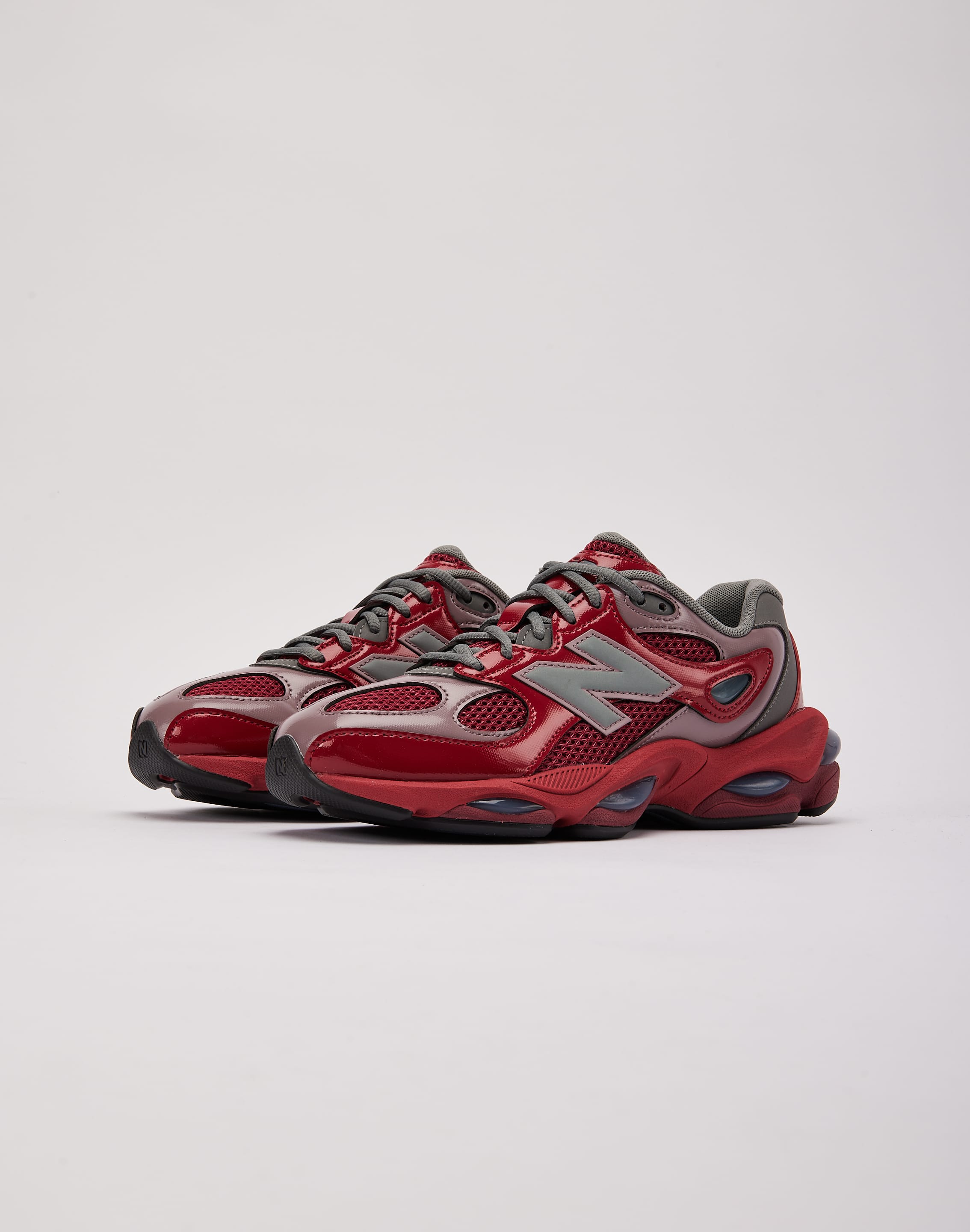 Photo of New Balance 983