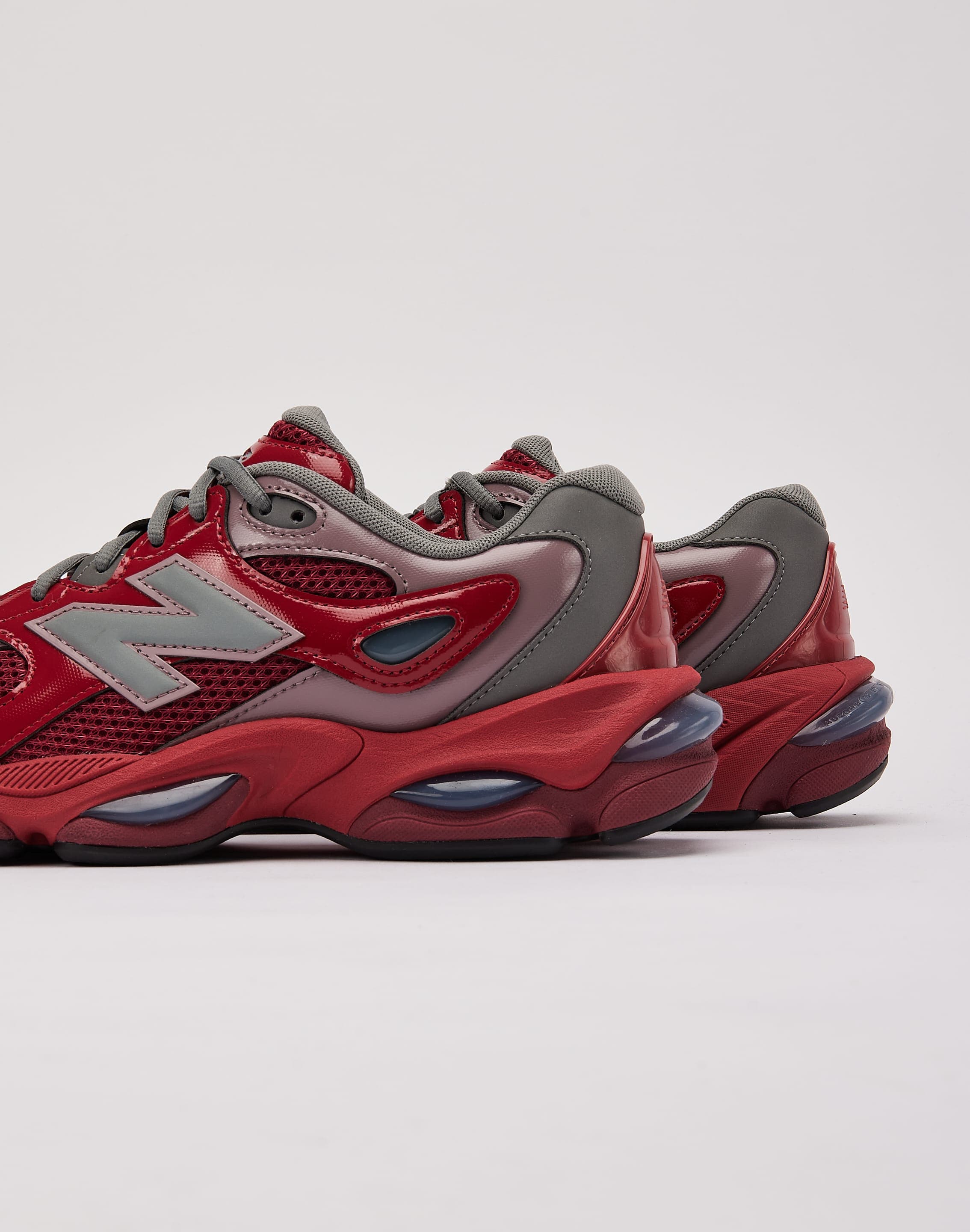 Photo of New Balance 983