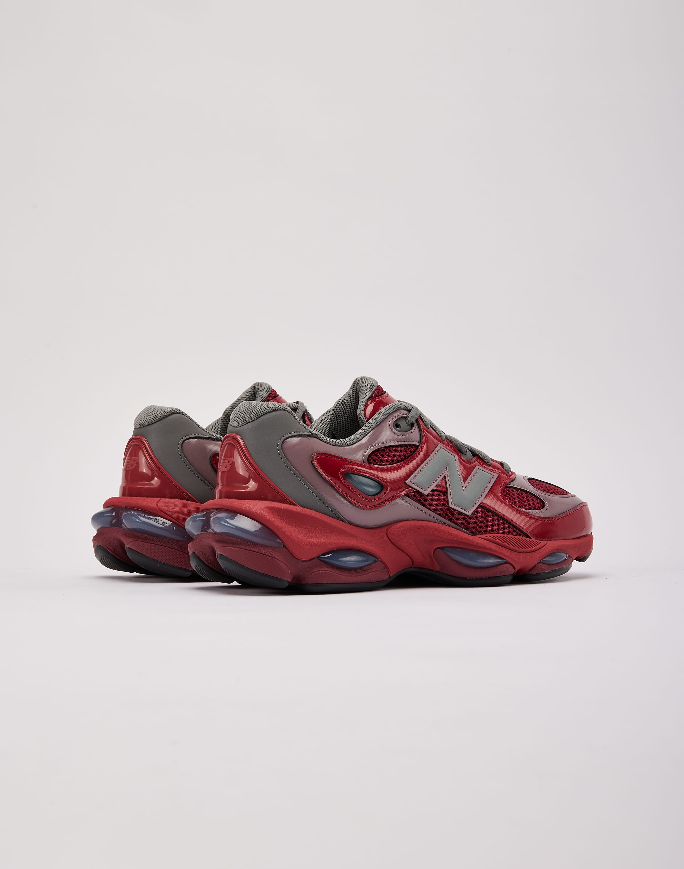 Photo of New Balance 983