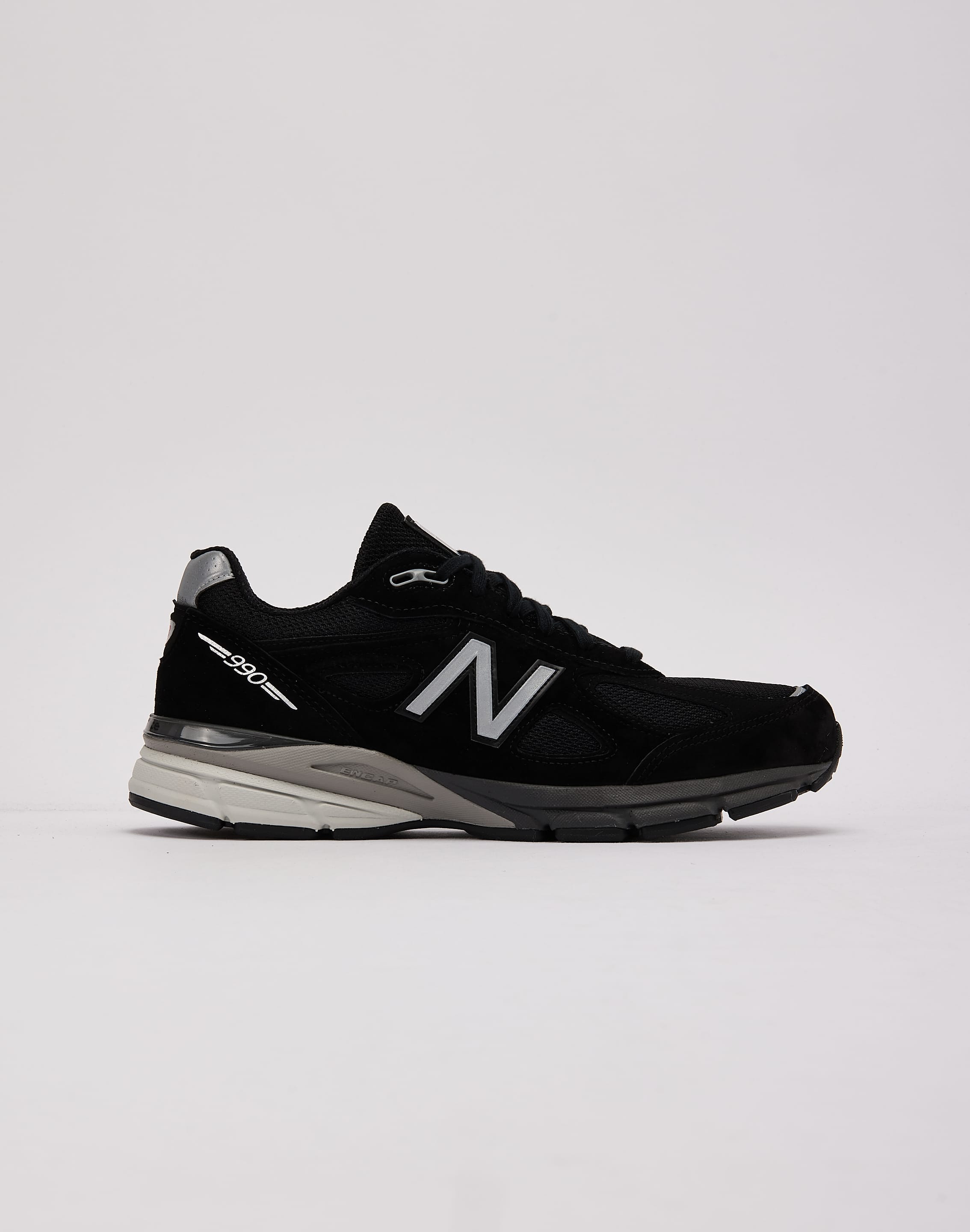 Photo of New Balance MADE in USA 990v4