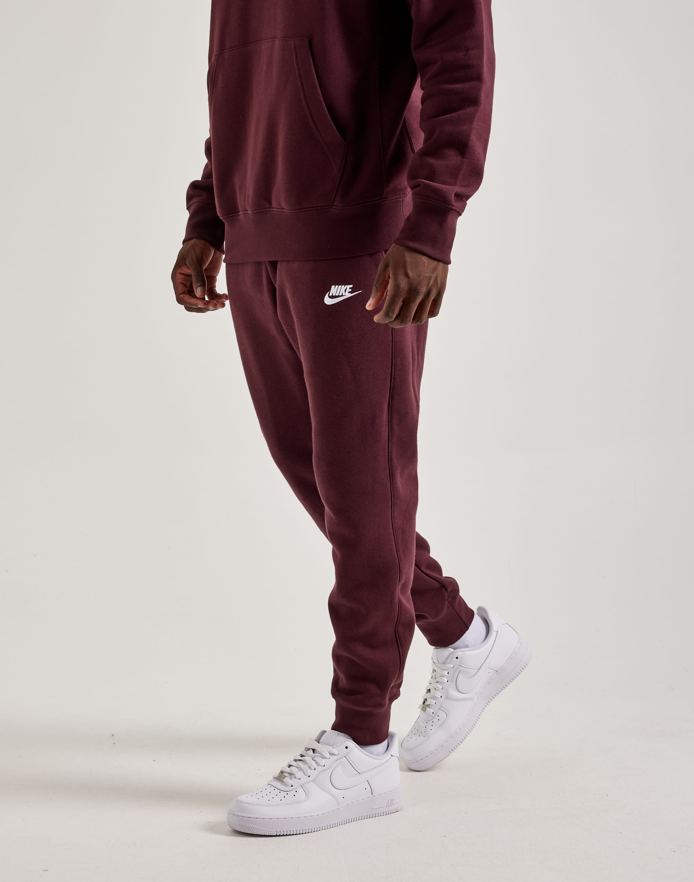 Nike Club Fleece Joggers – DTLR