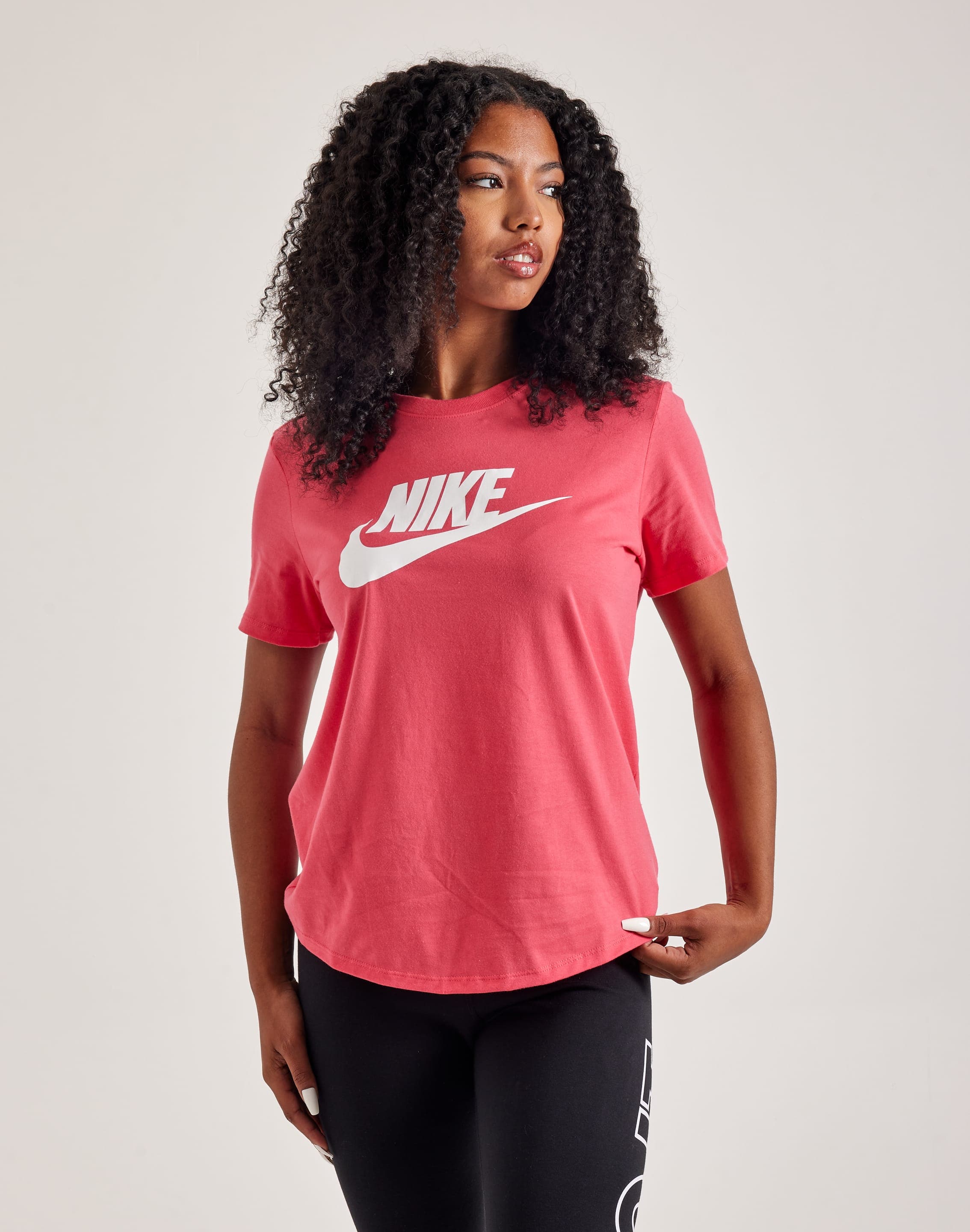 Nike Essential Icon Futura Tee – DTLR