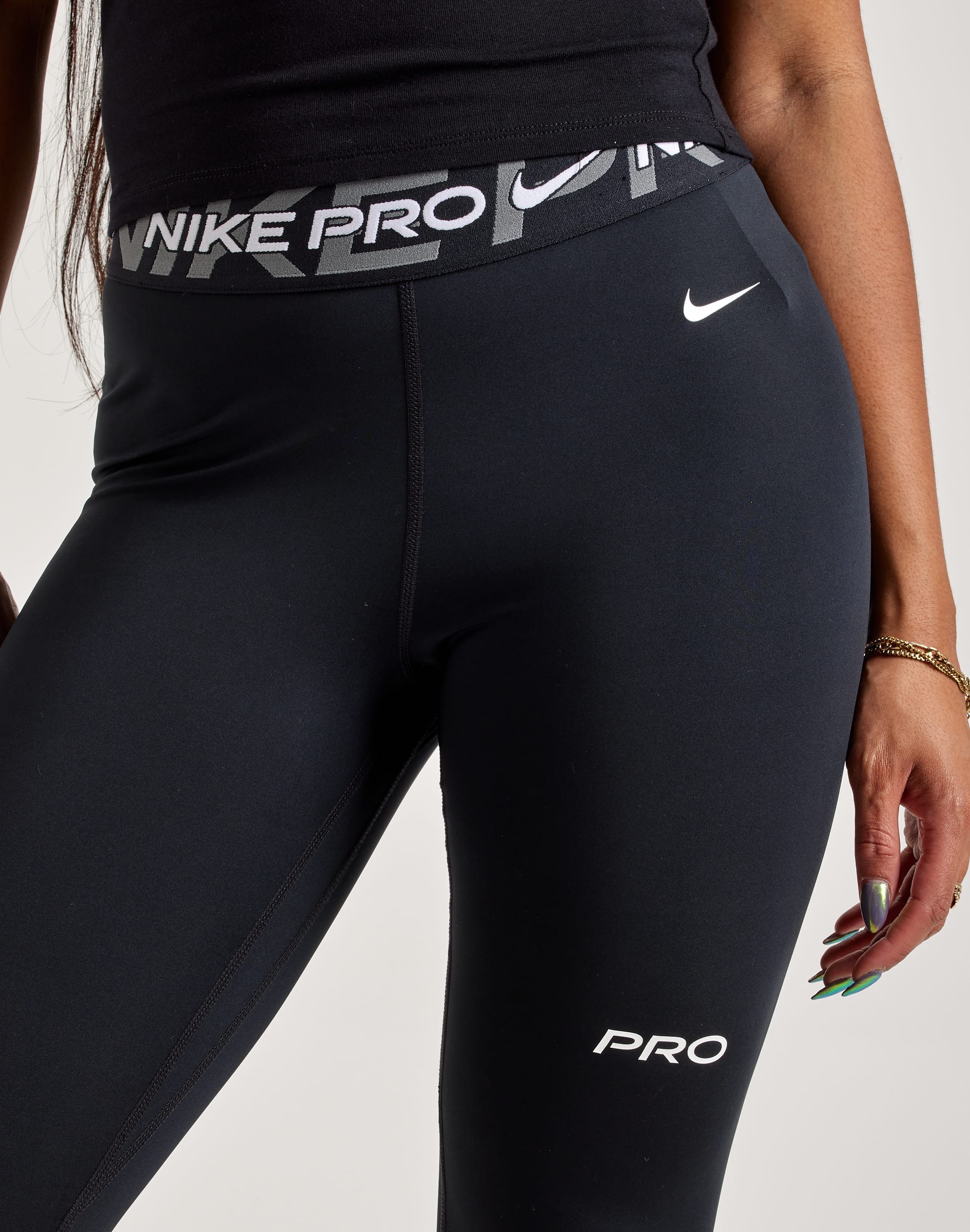 Nike Pro Mid-Rise Graphic Leggings – DTLR