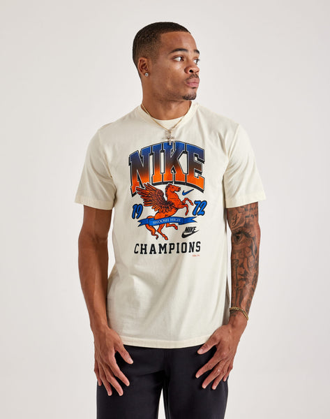Nike Champions Tee – DTLR