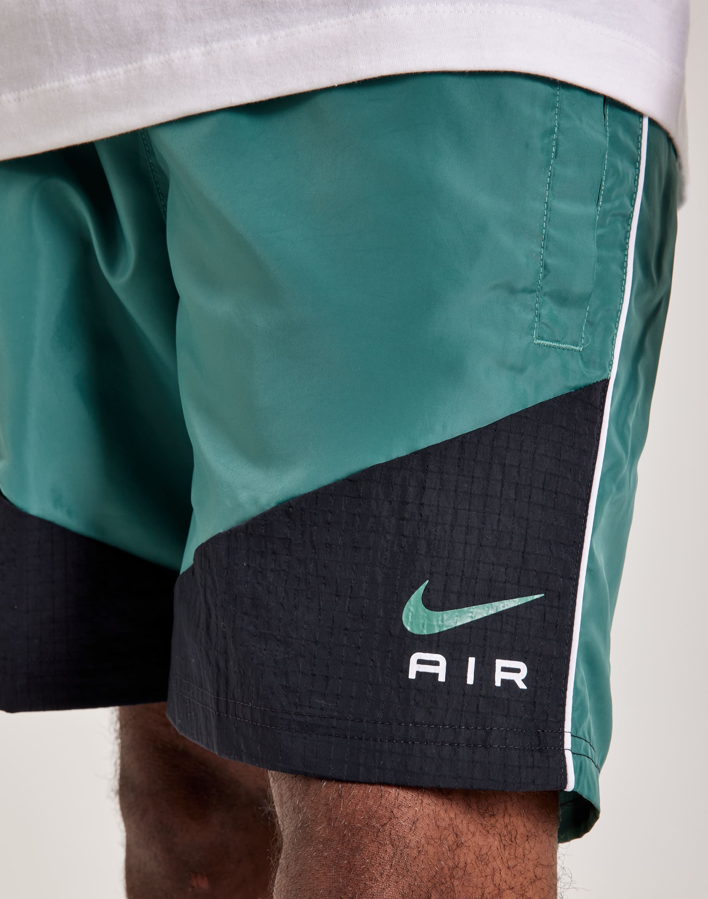 Nike Air Woven Shorts – DTLR