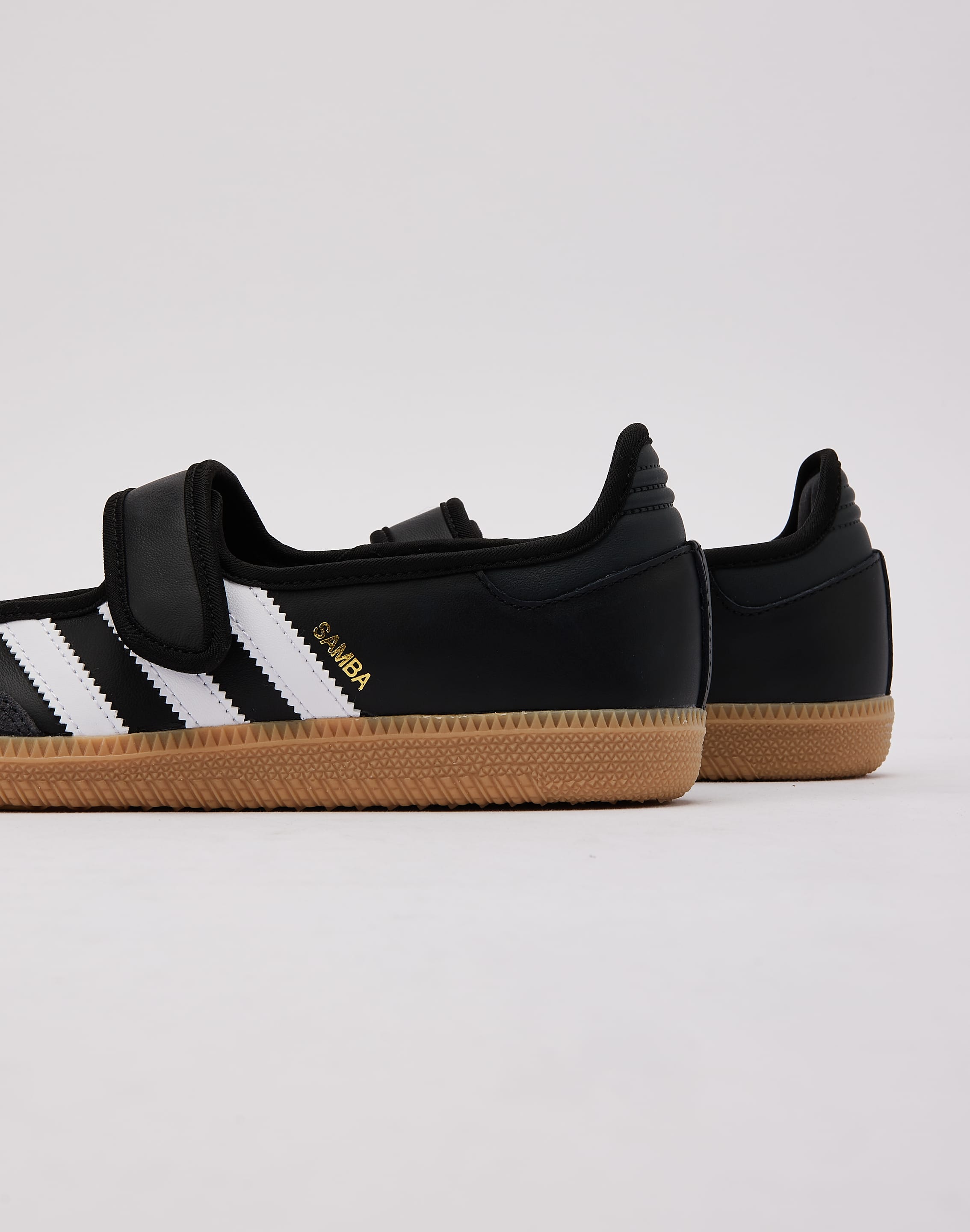 Photo of Adidas Samba Jane