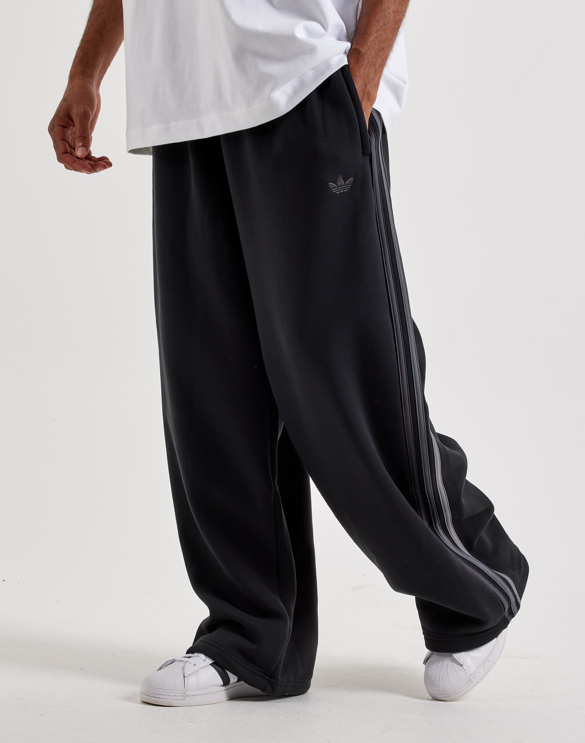 Photo of Adidas  Adicolor Baggy Fleece Jogger Pants