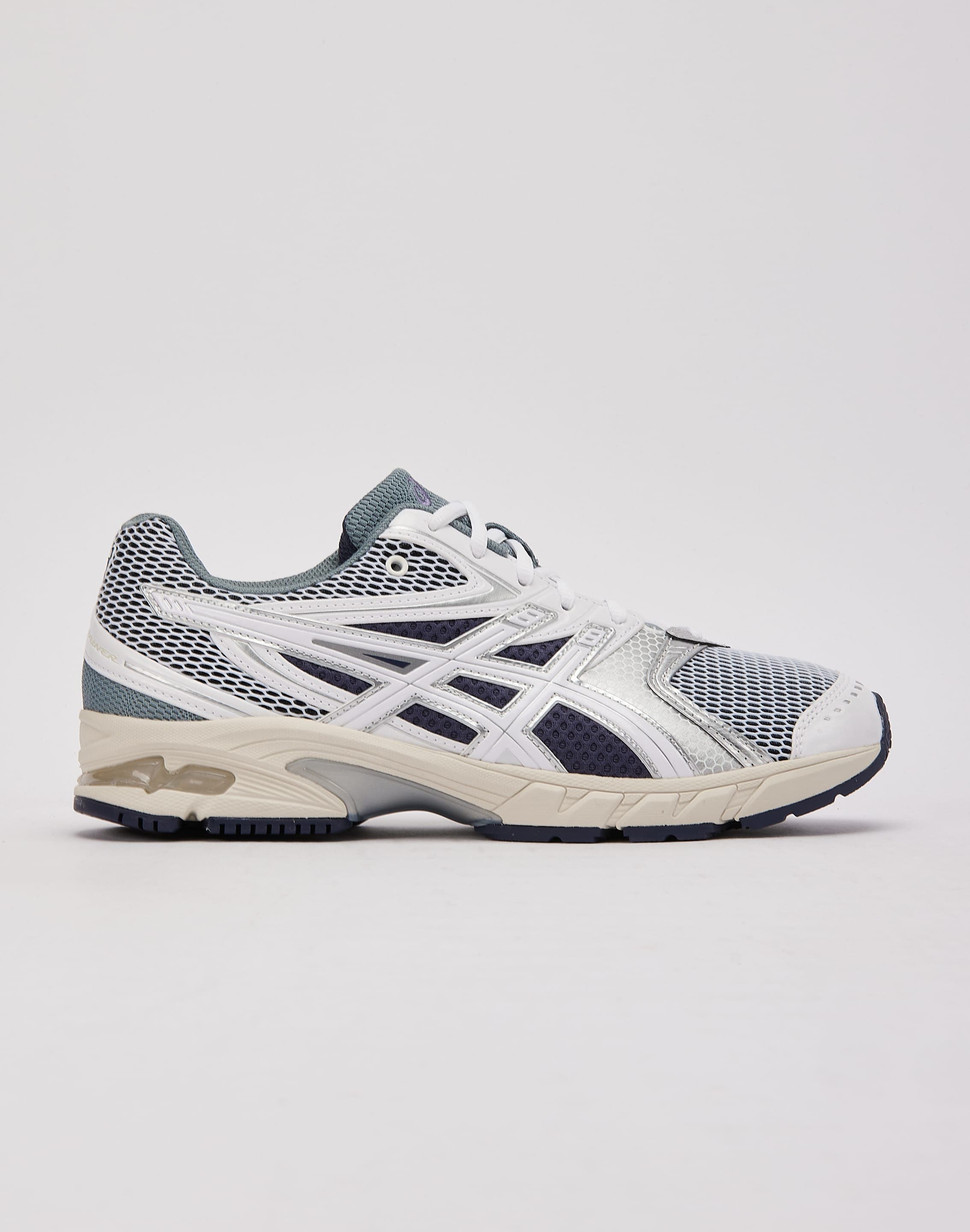 Photo of Asics GEL-DS TRAINER 14