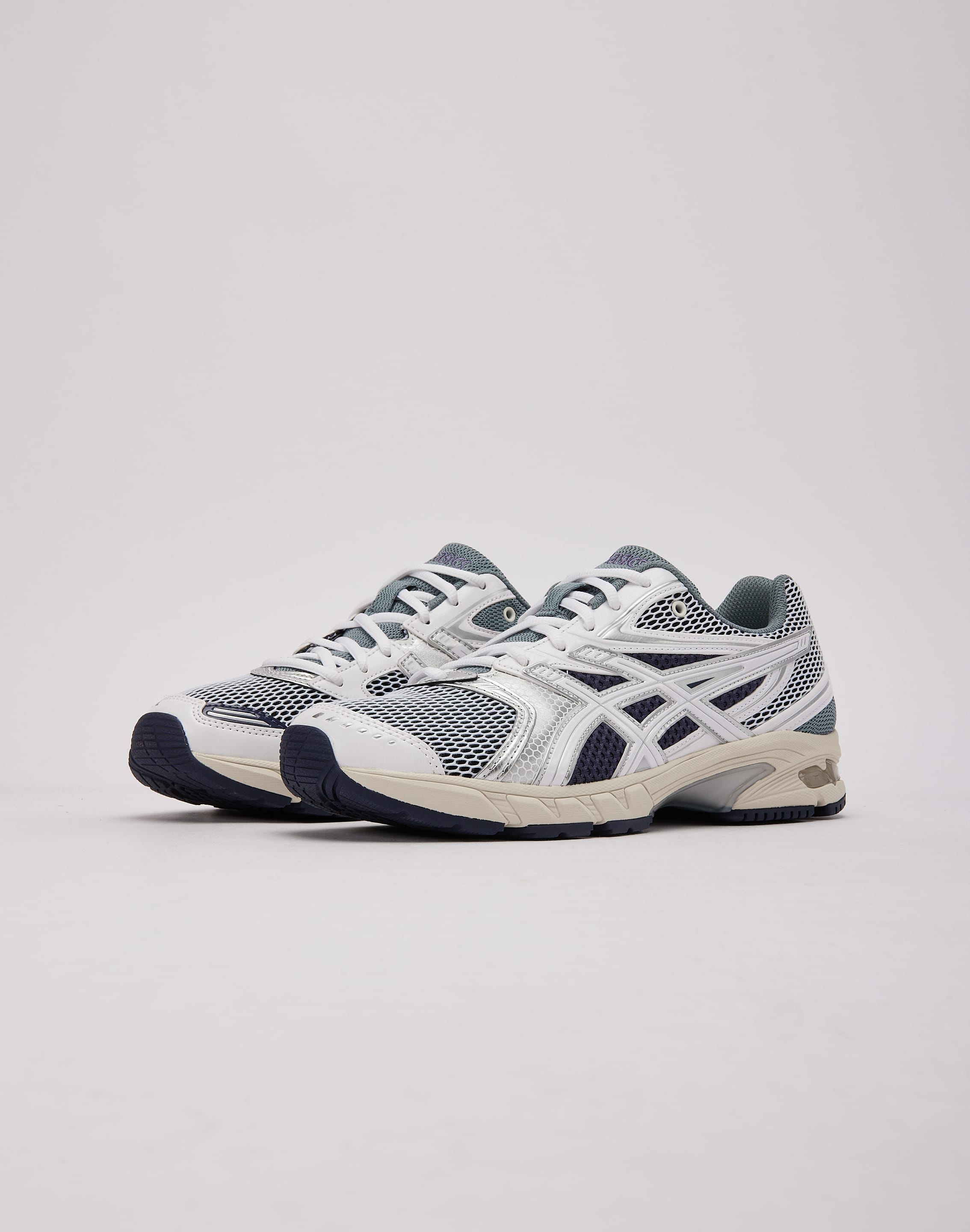 Photo of Asics GEL-DS TRAINER 14