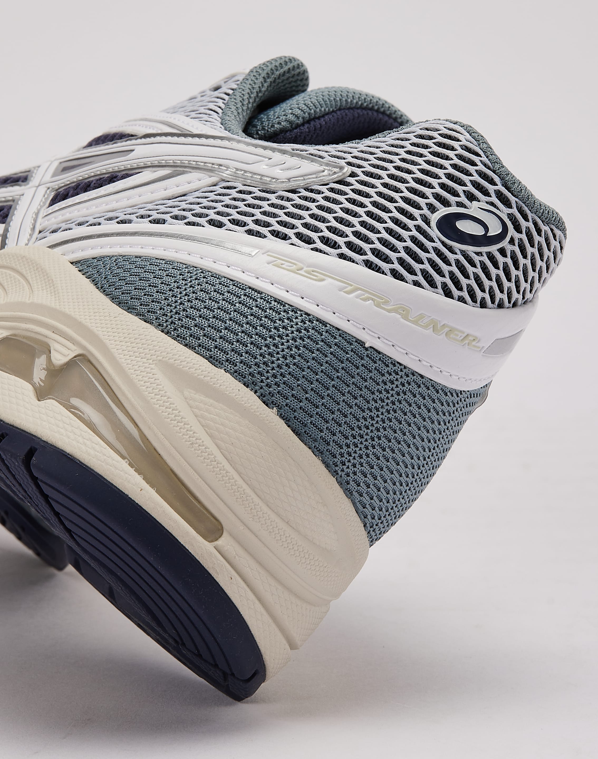 Photo of Asics GEL-DS TRAINER 14