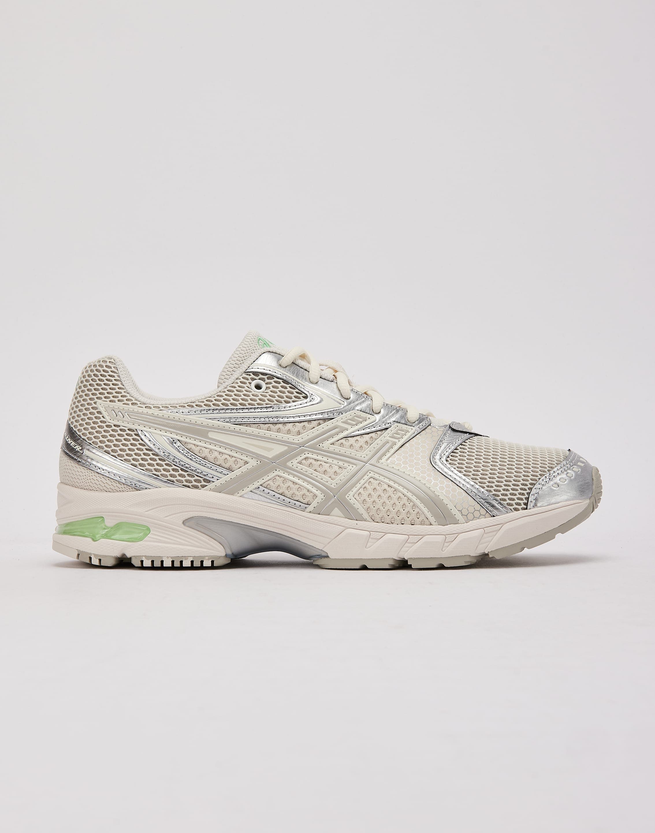 Photo of Asics GEL-DS TRAINER 14