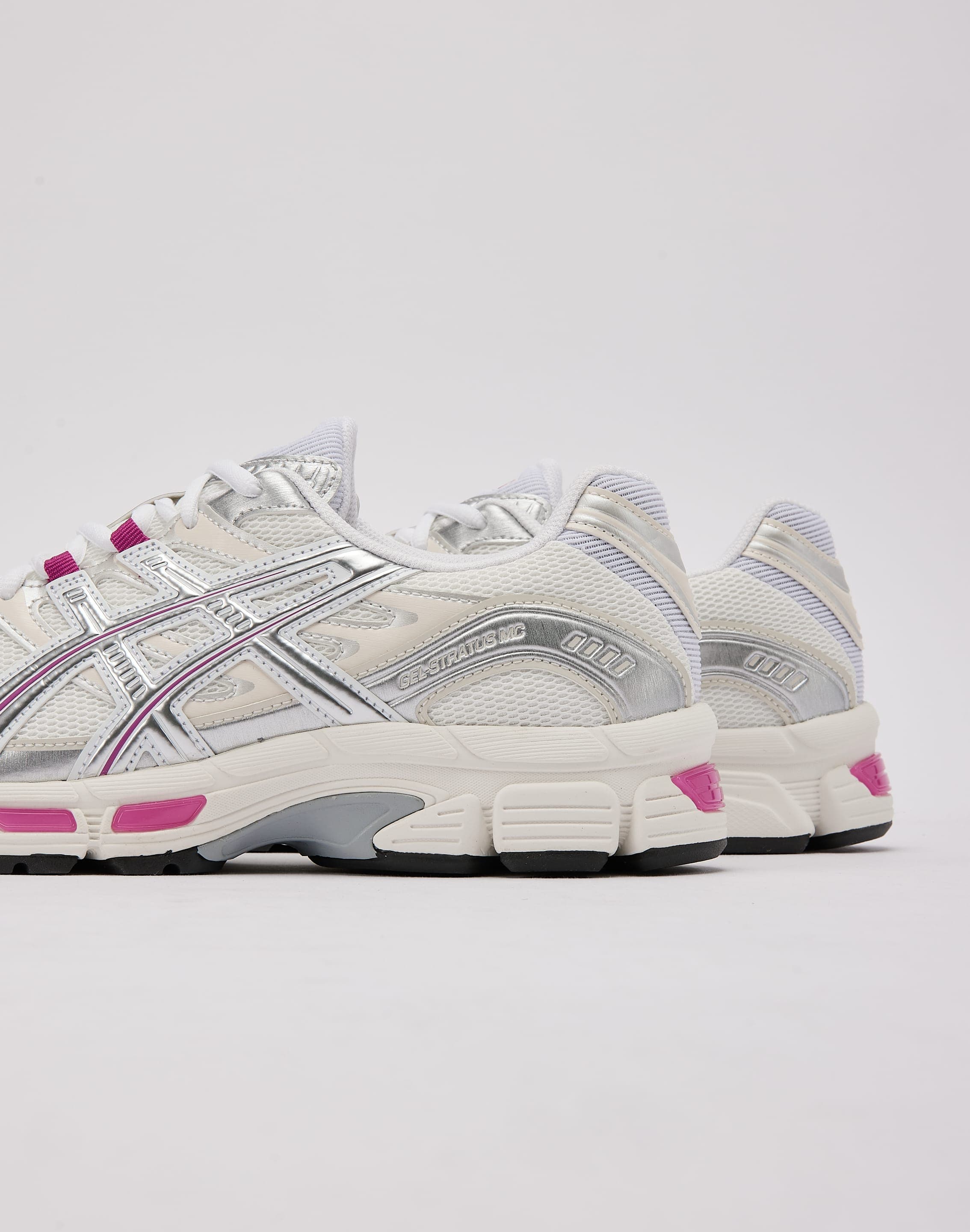 Photo of Asics GEL-STRATUS MC