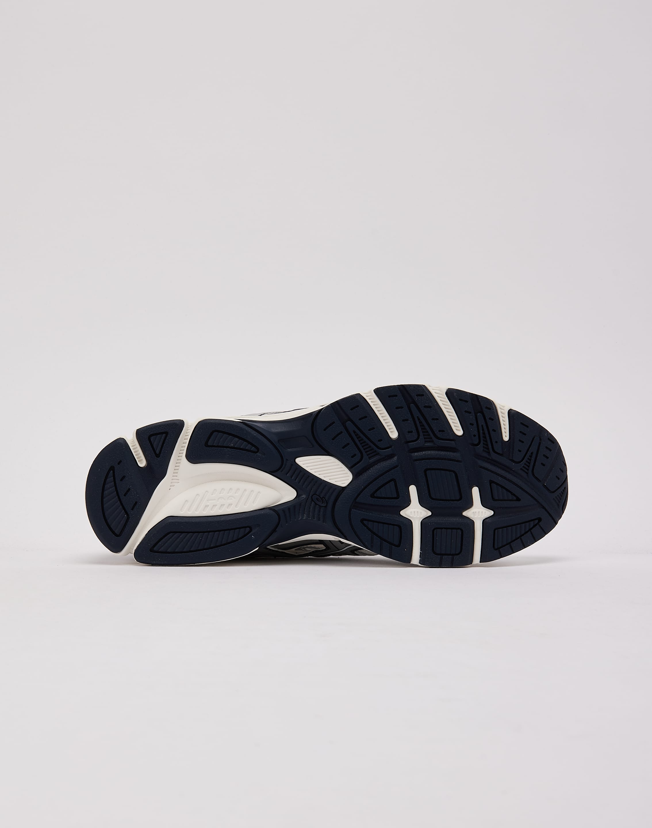 Photo of Asics GEL-STRATUS MC
