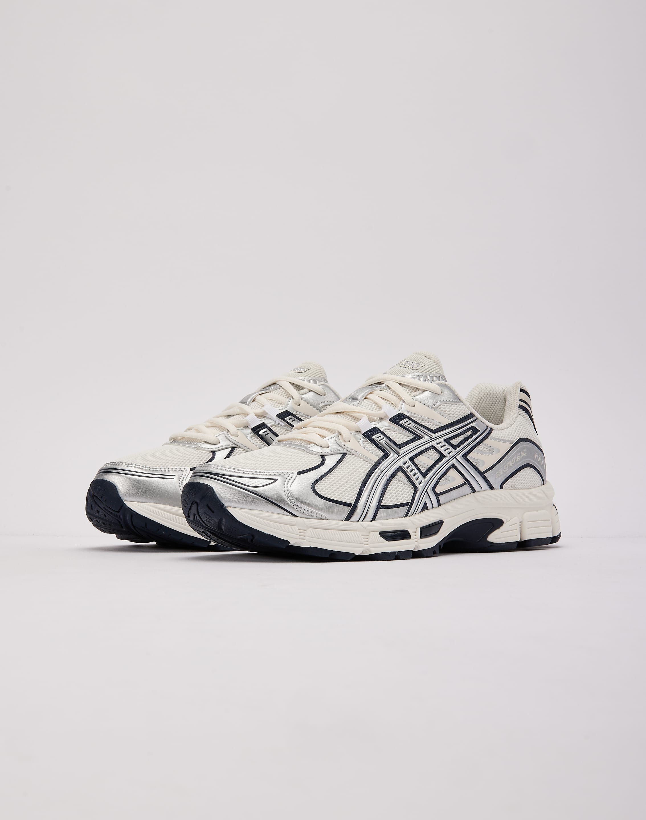 Photo of Asics GEL-STRATUS MC