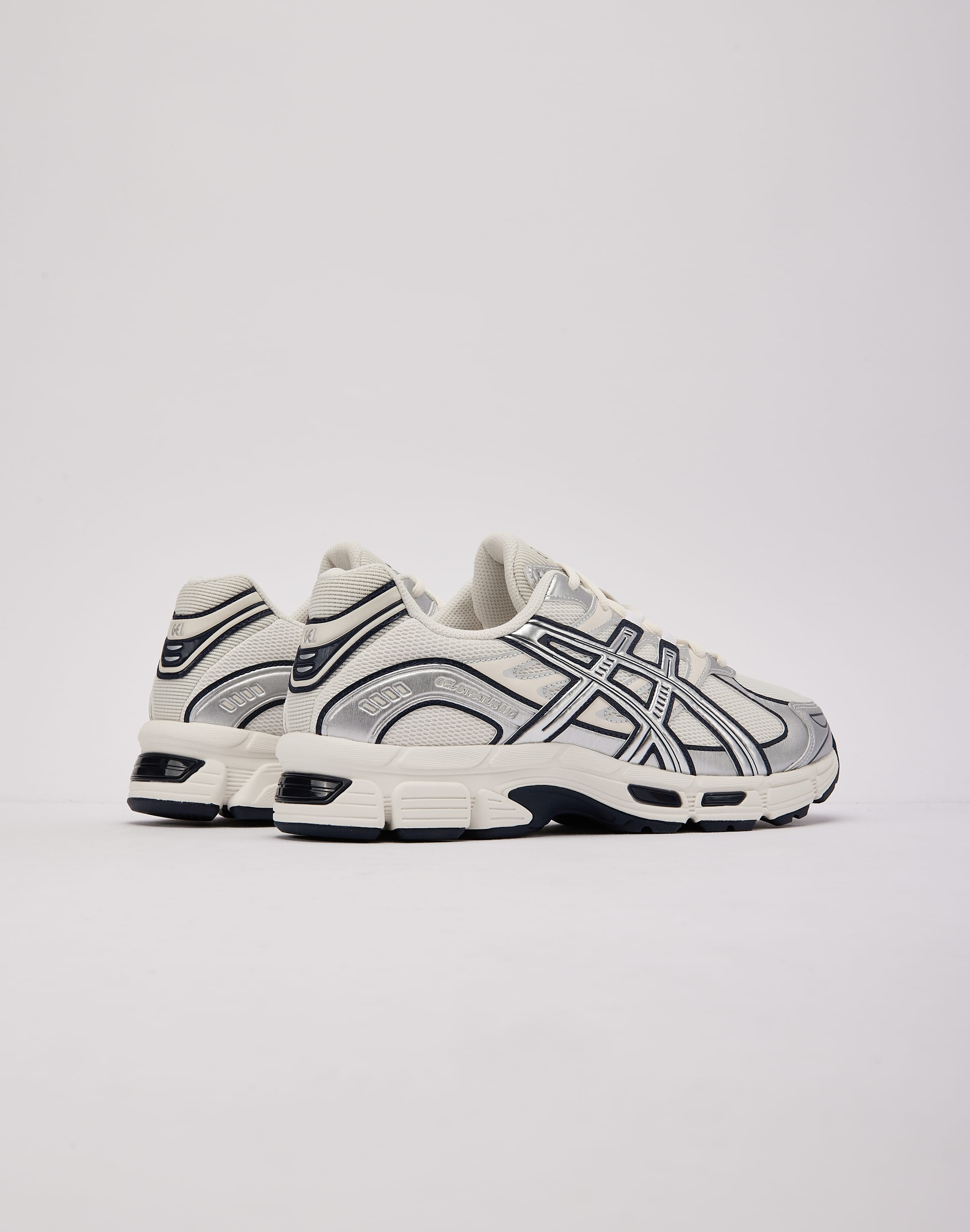 Photo of Asics GEL-STRATUS MC