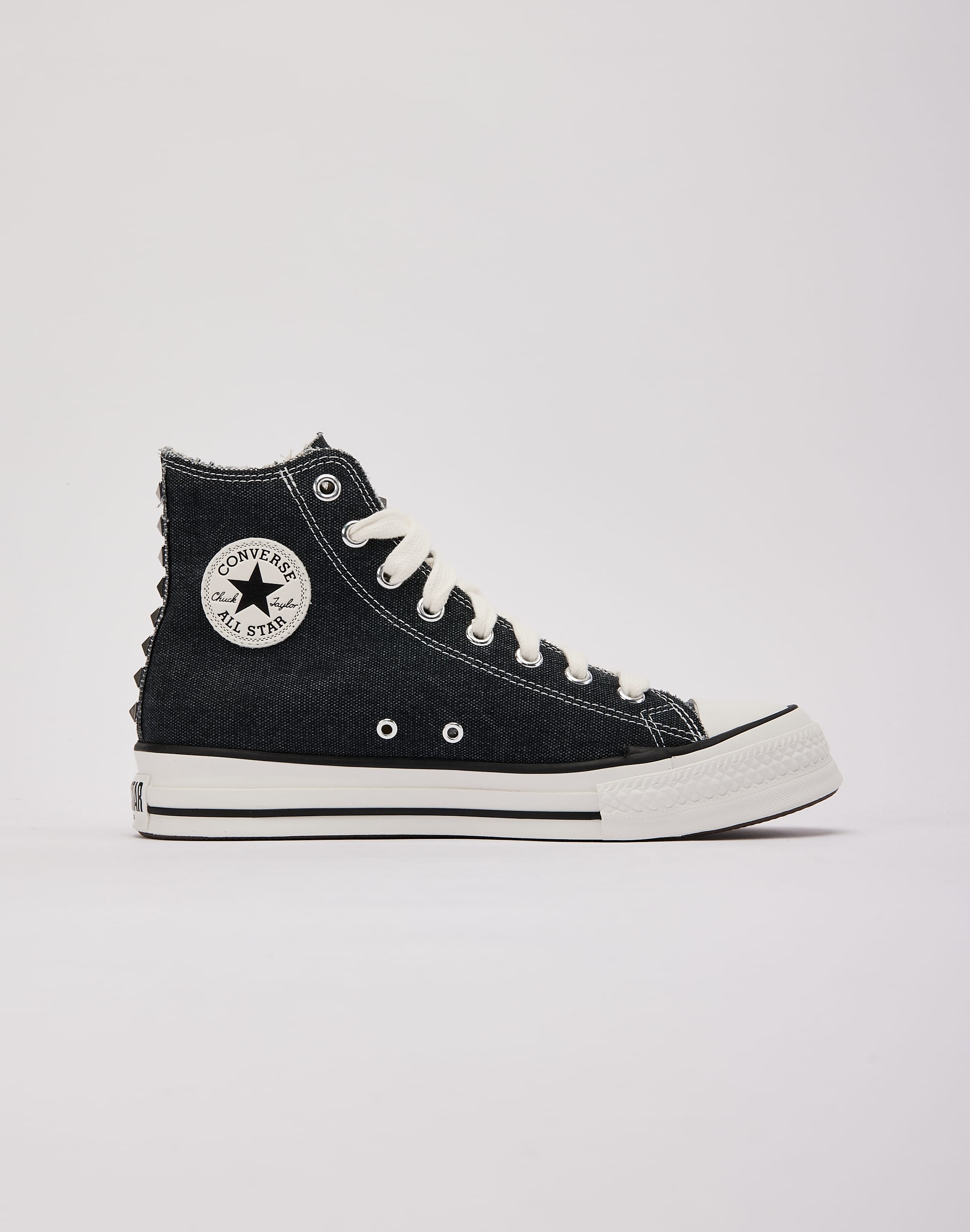 Photo of Converse Chuck Taylor Throwback High