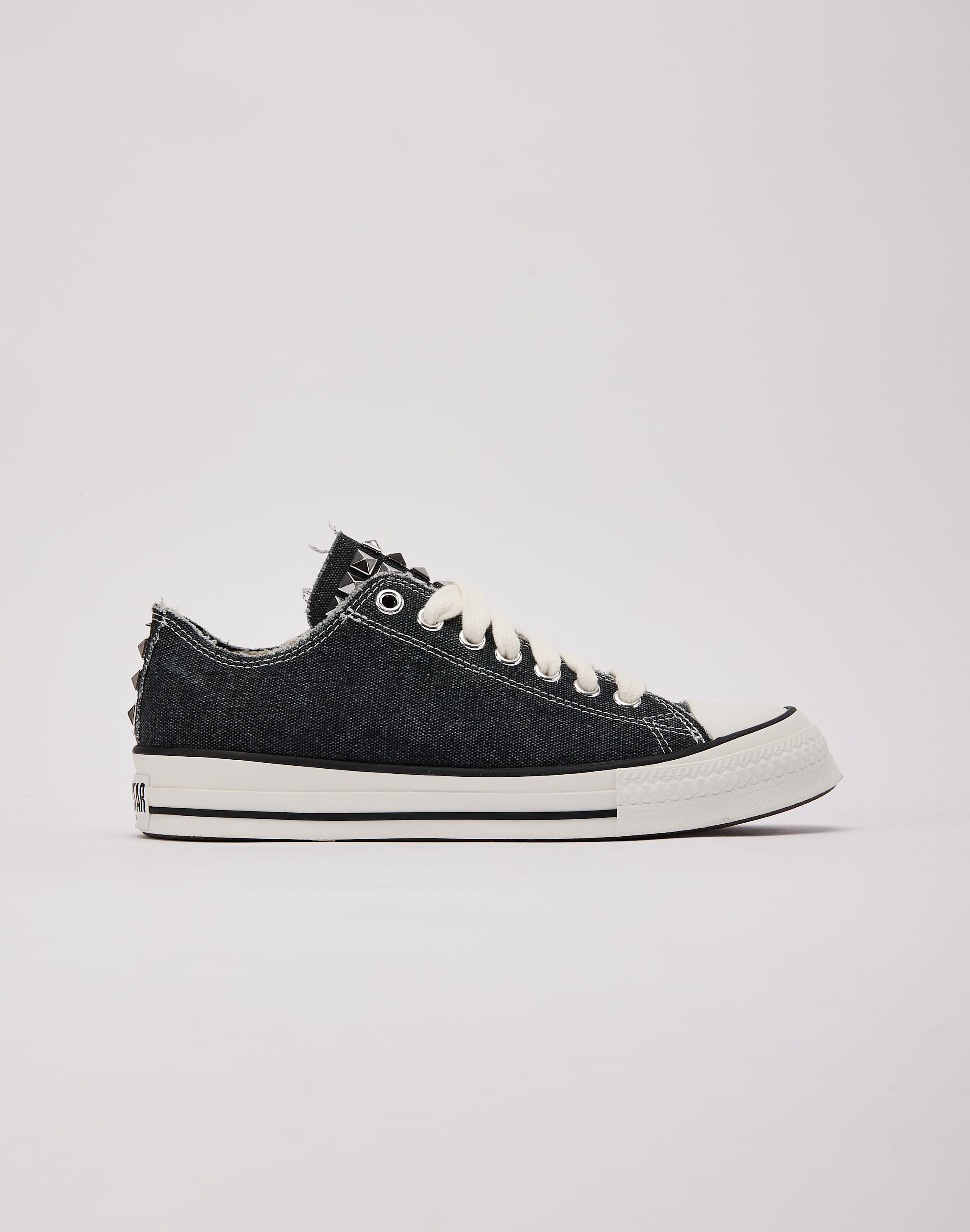 Photo of Converse Chuck Taylor Studded Throwback Low OX