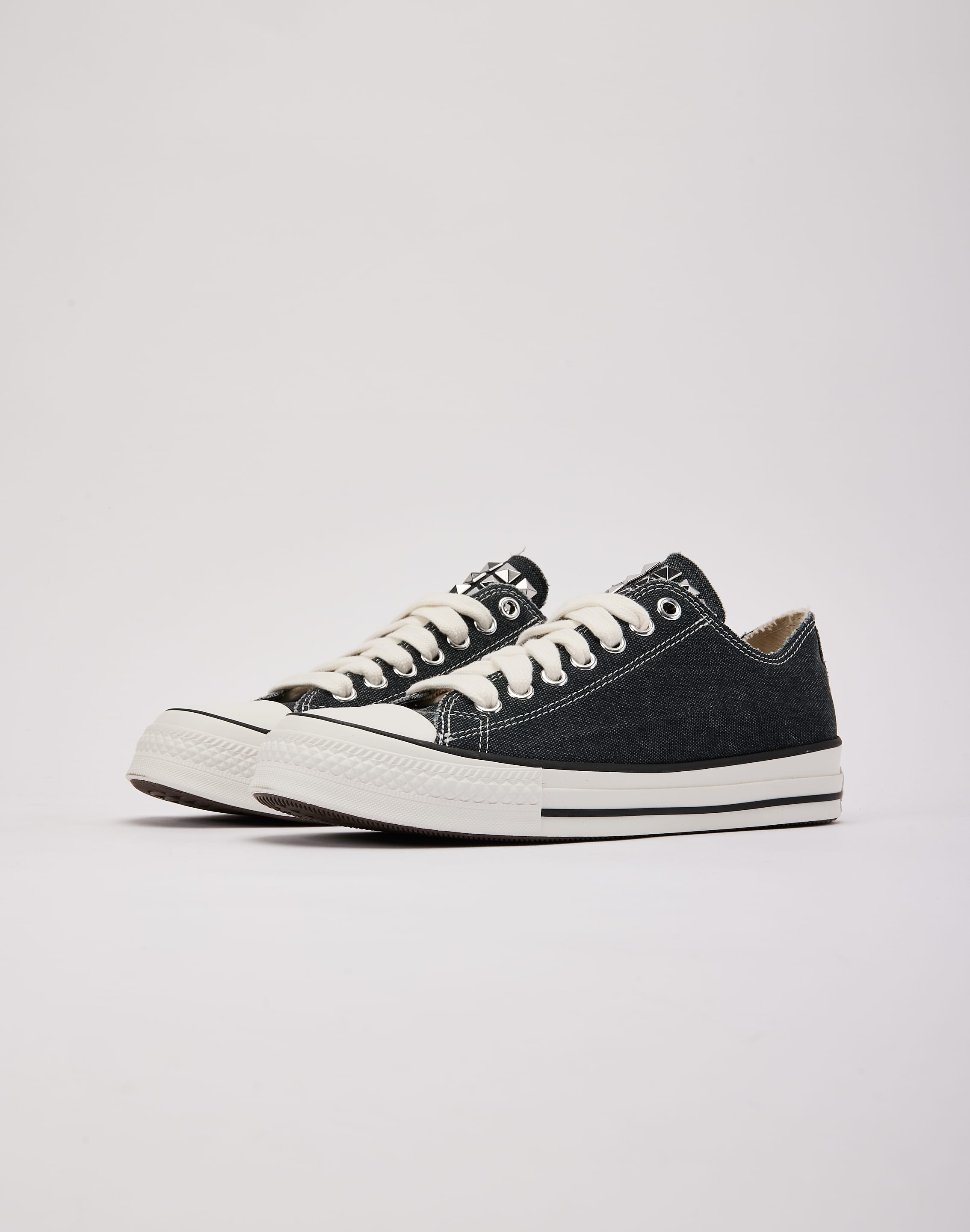 Photo of Converse Chuck Taylor Studded Throwback Low OX