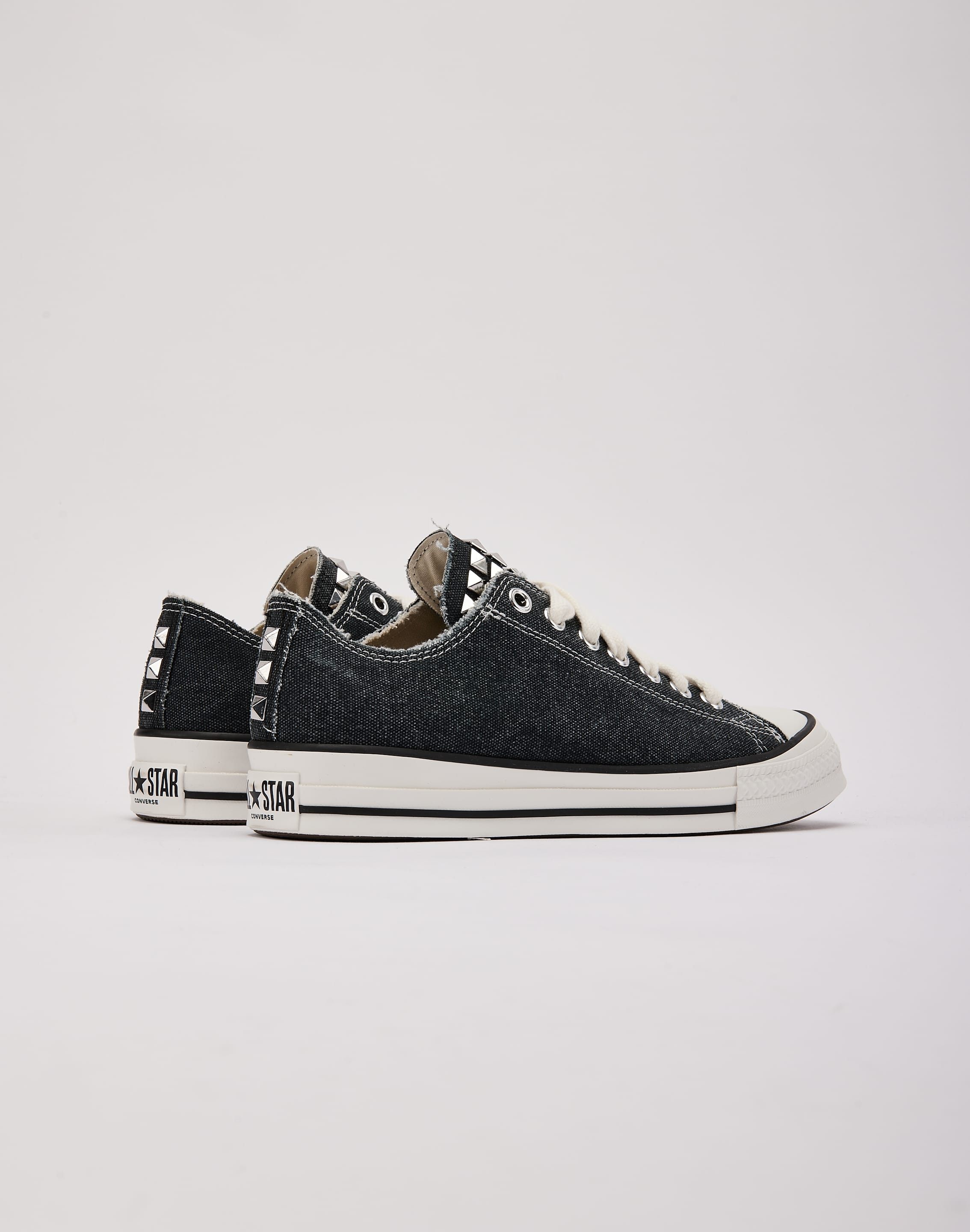 Photo of Converse Chuck Taylor Studded Throwback Low OX